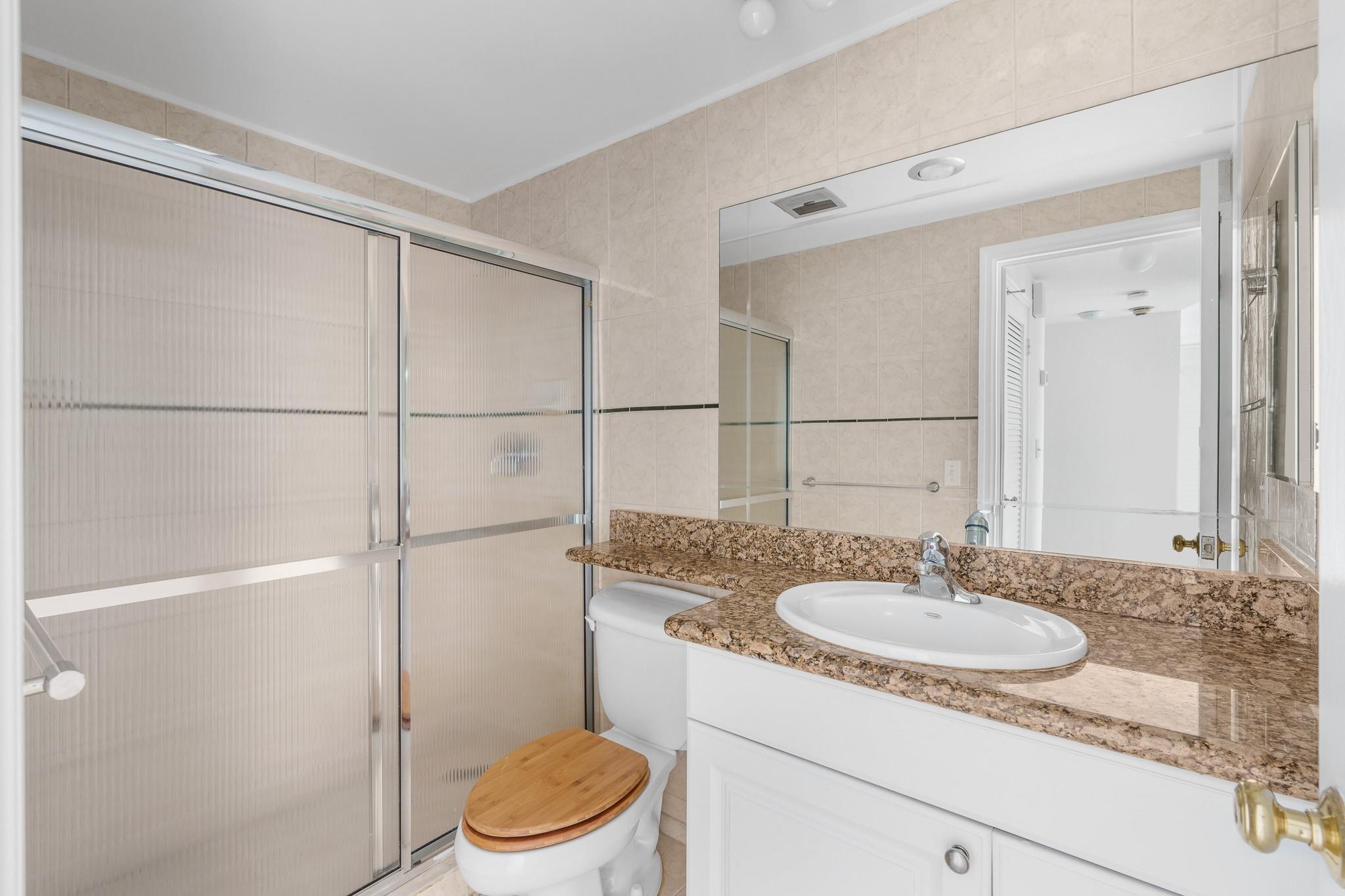 3333 NE 34th St 1206