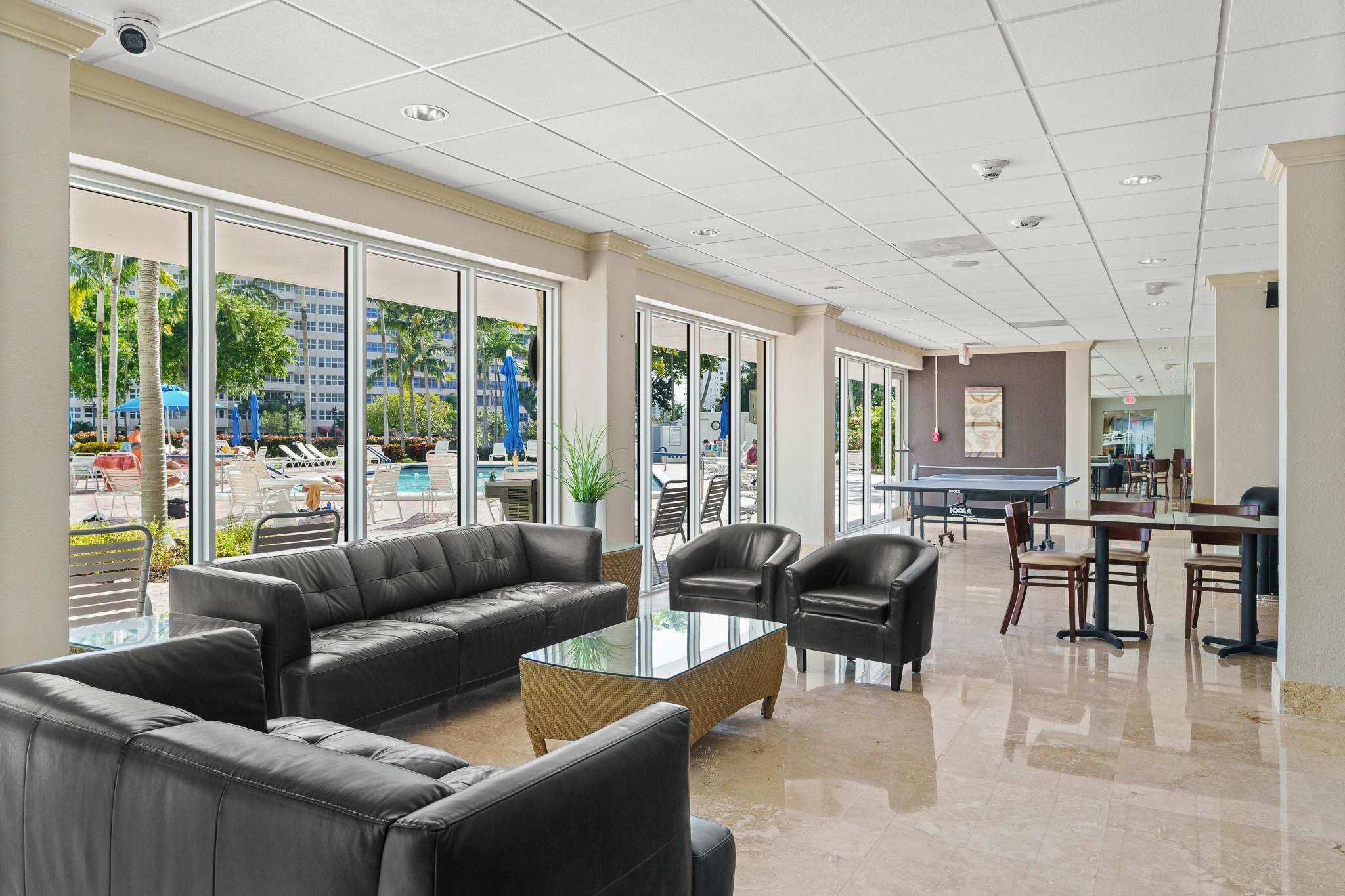 3300 NE 36th St 1220