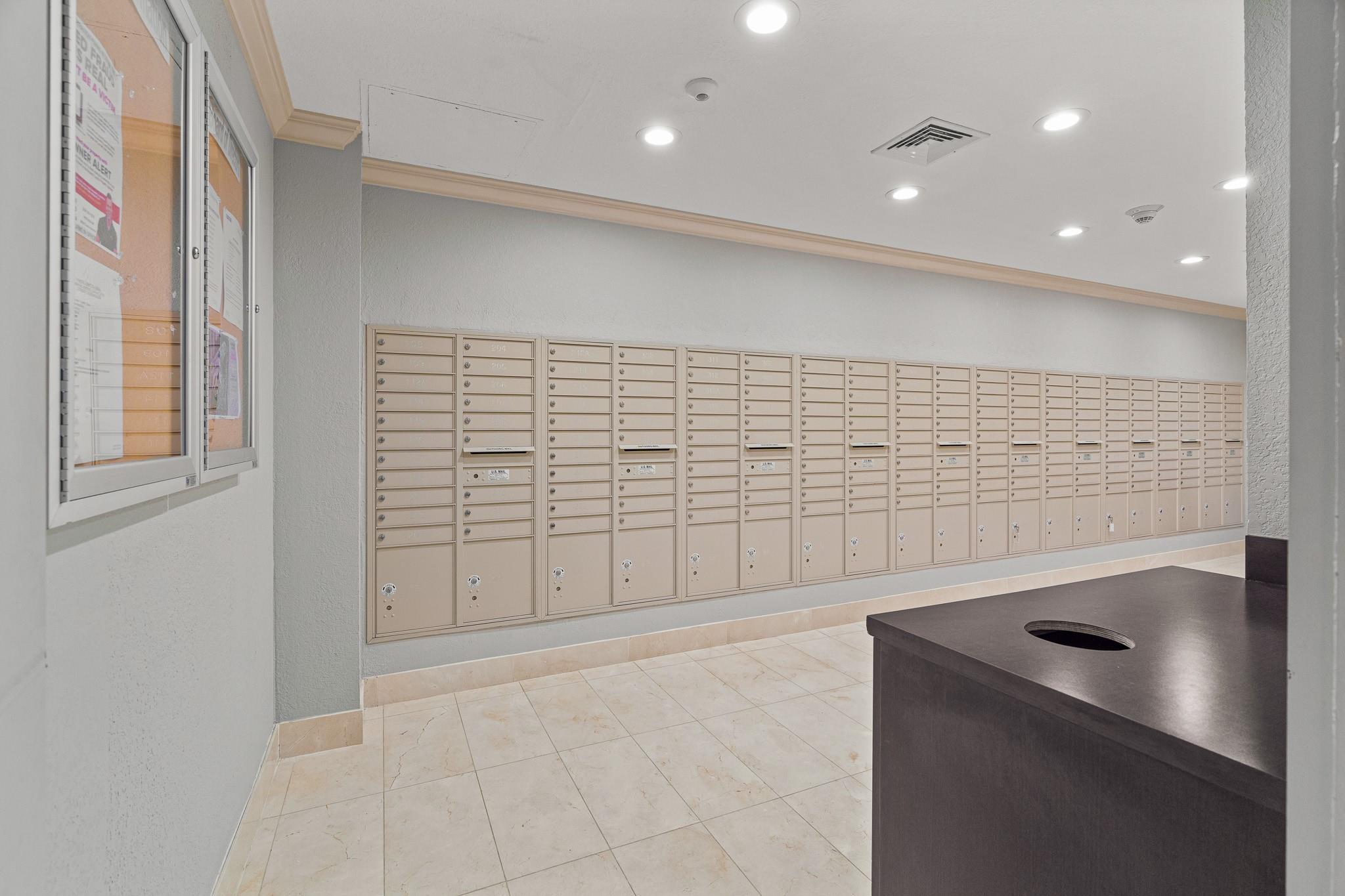 3300 NE 36th St 1220