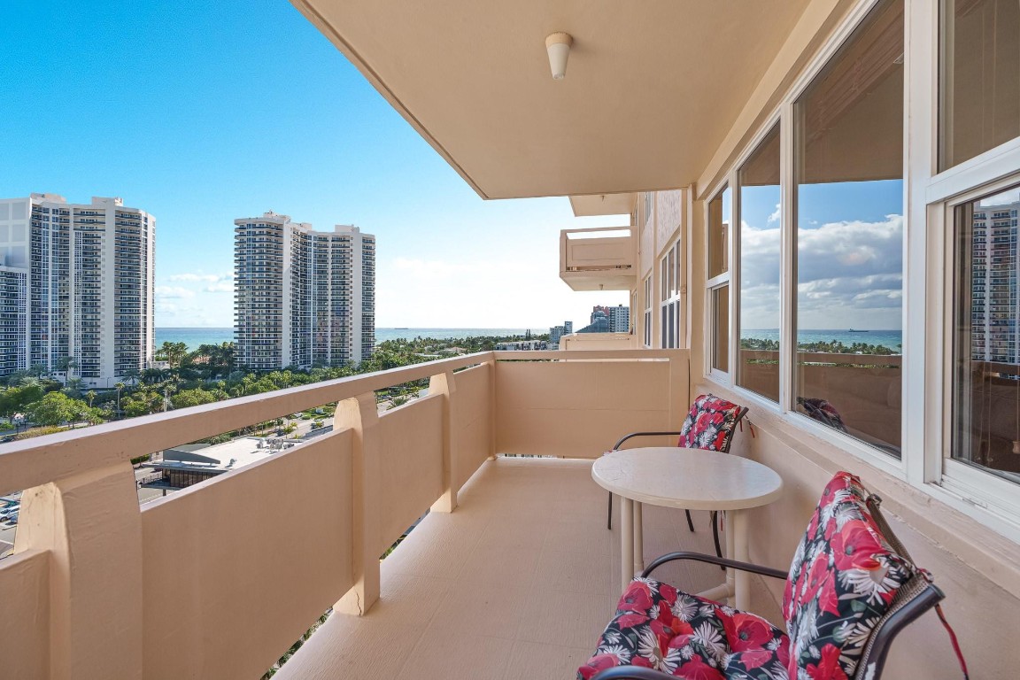 3333 NE 34th St 1214