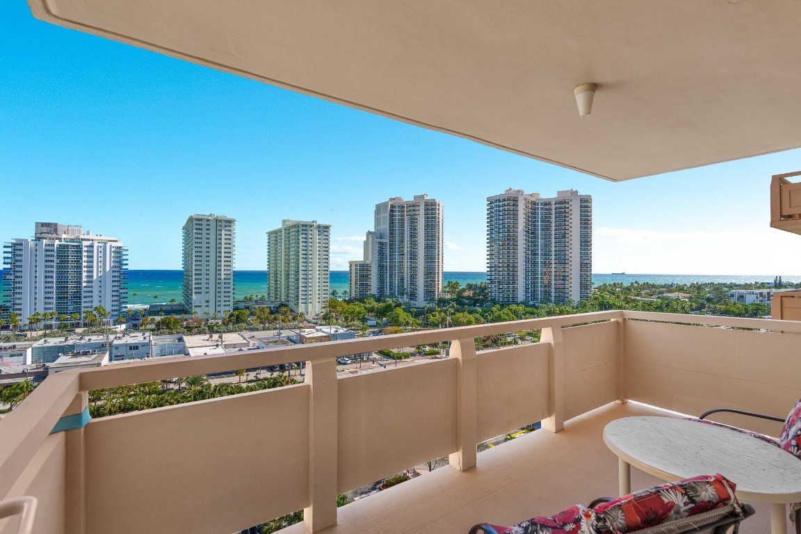 3333 NE 34th St 1214