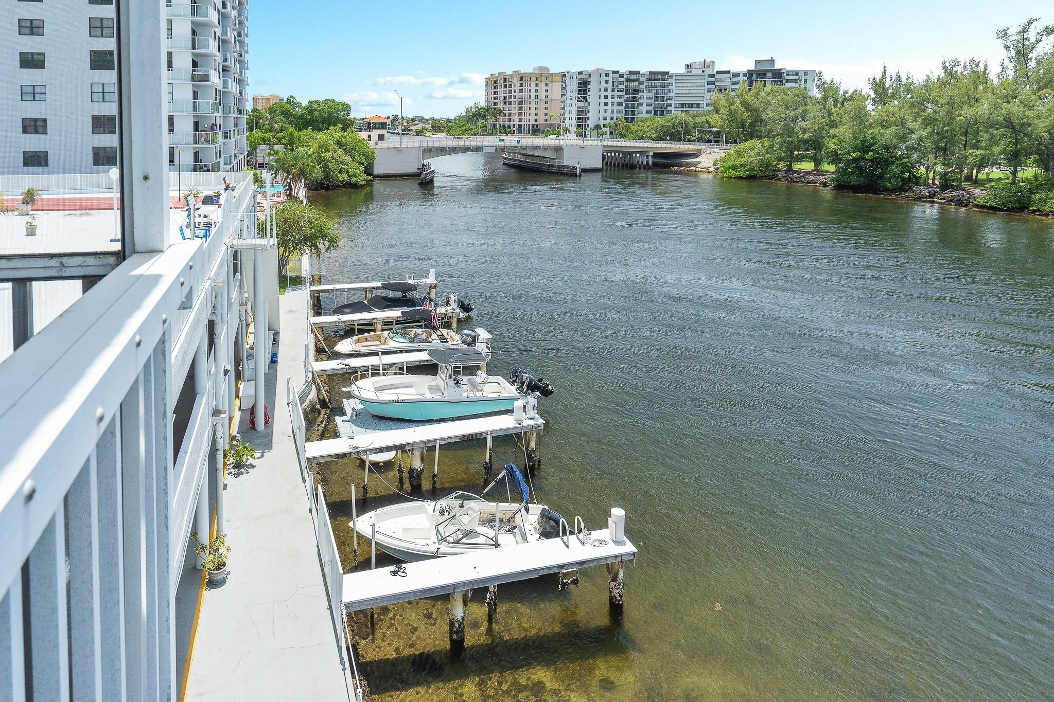 1505 N Riverside Dr 801