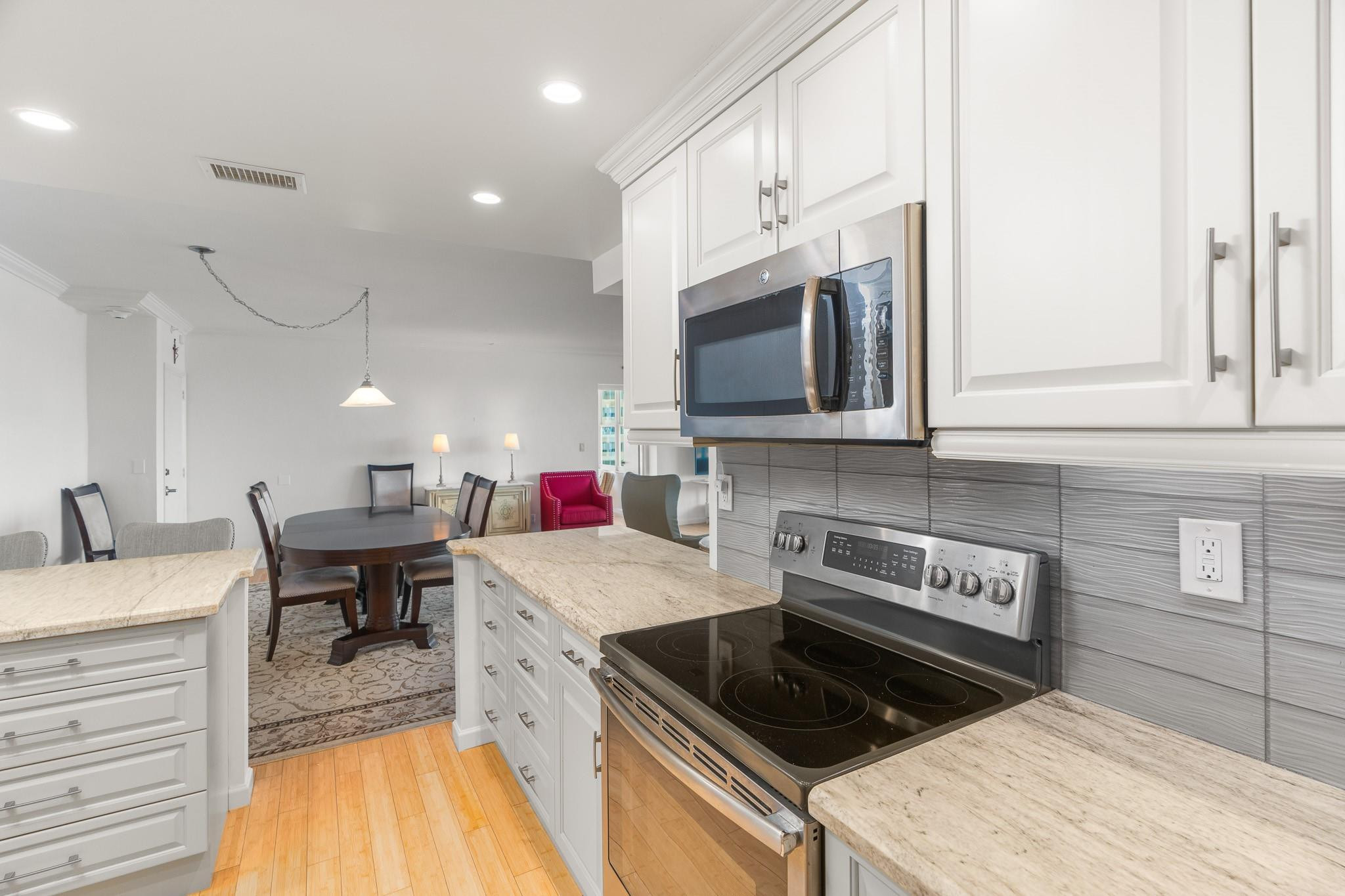 3200 NE 36th St 601