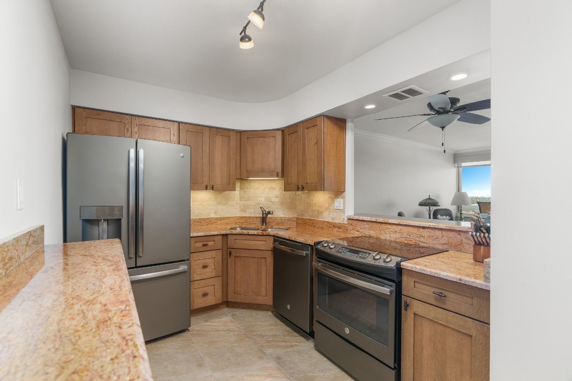 3200 NE 36th St 1402