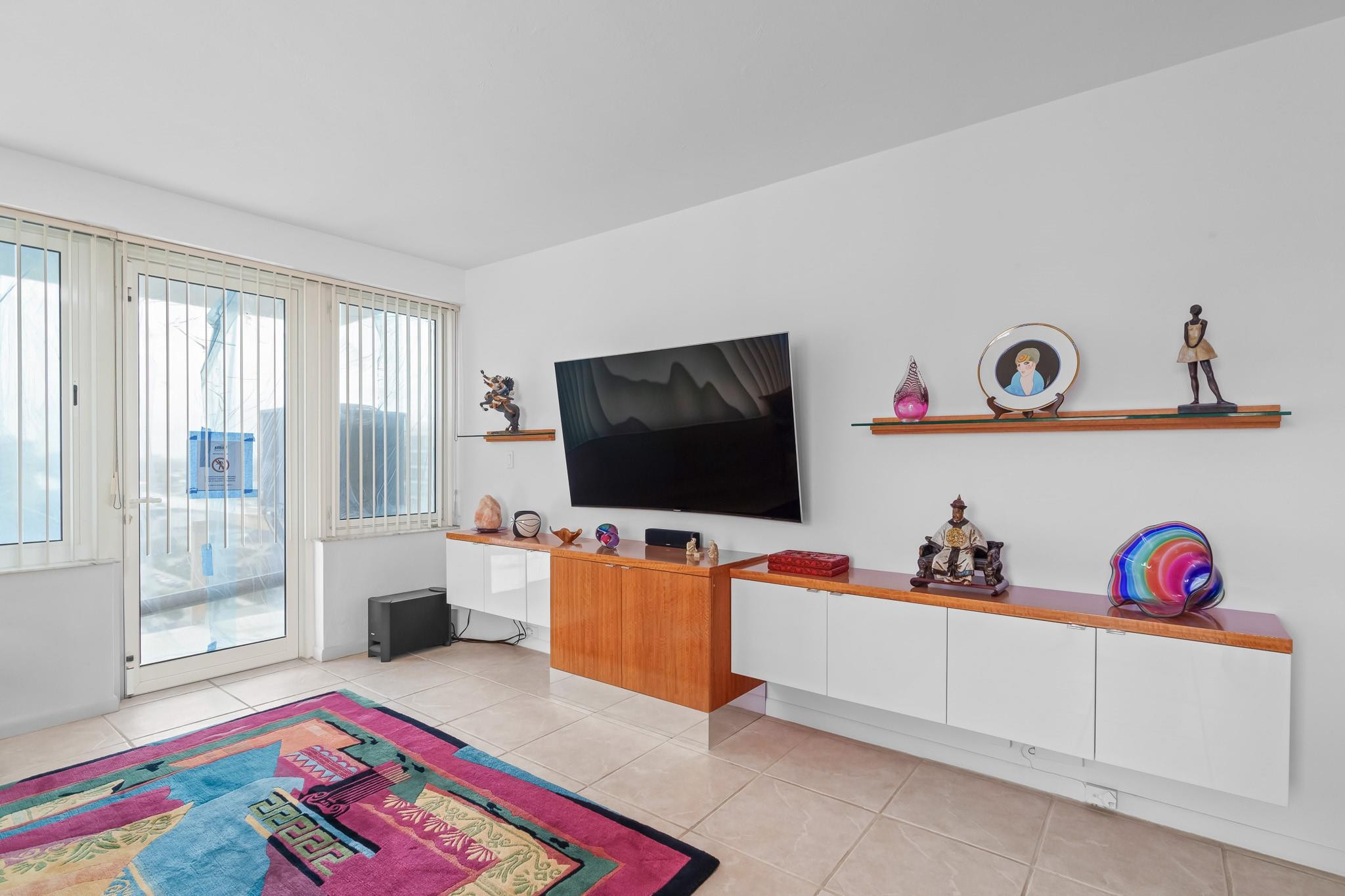 3233 NE 34th St 1609