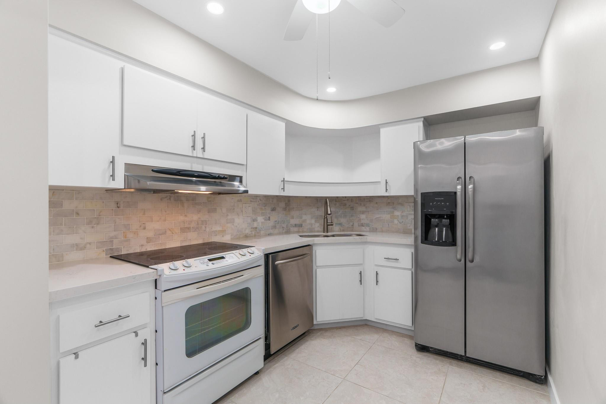 3200 NE 36th St 1721