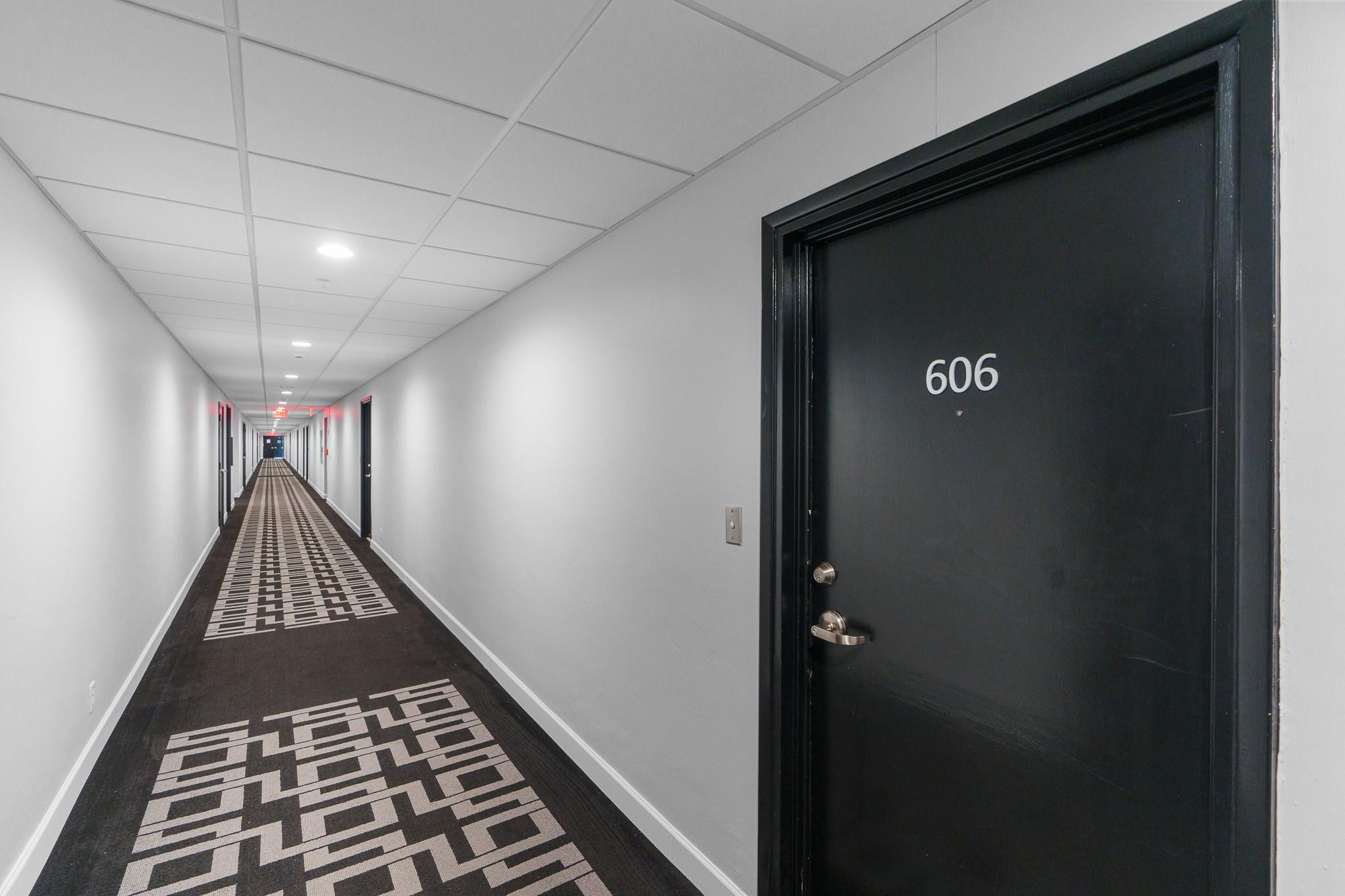 3200 NE 36th St 606