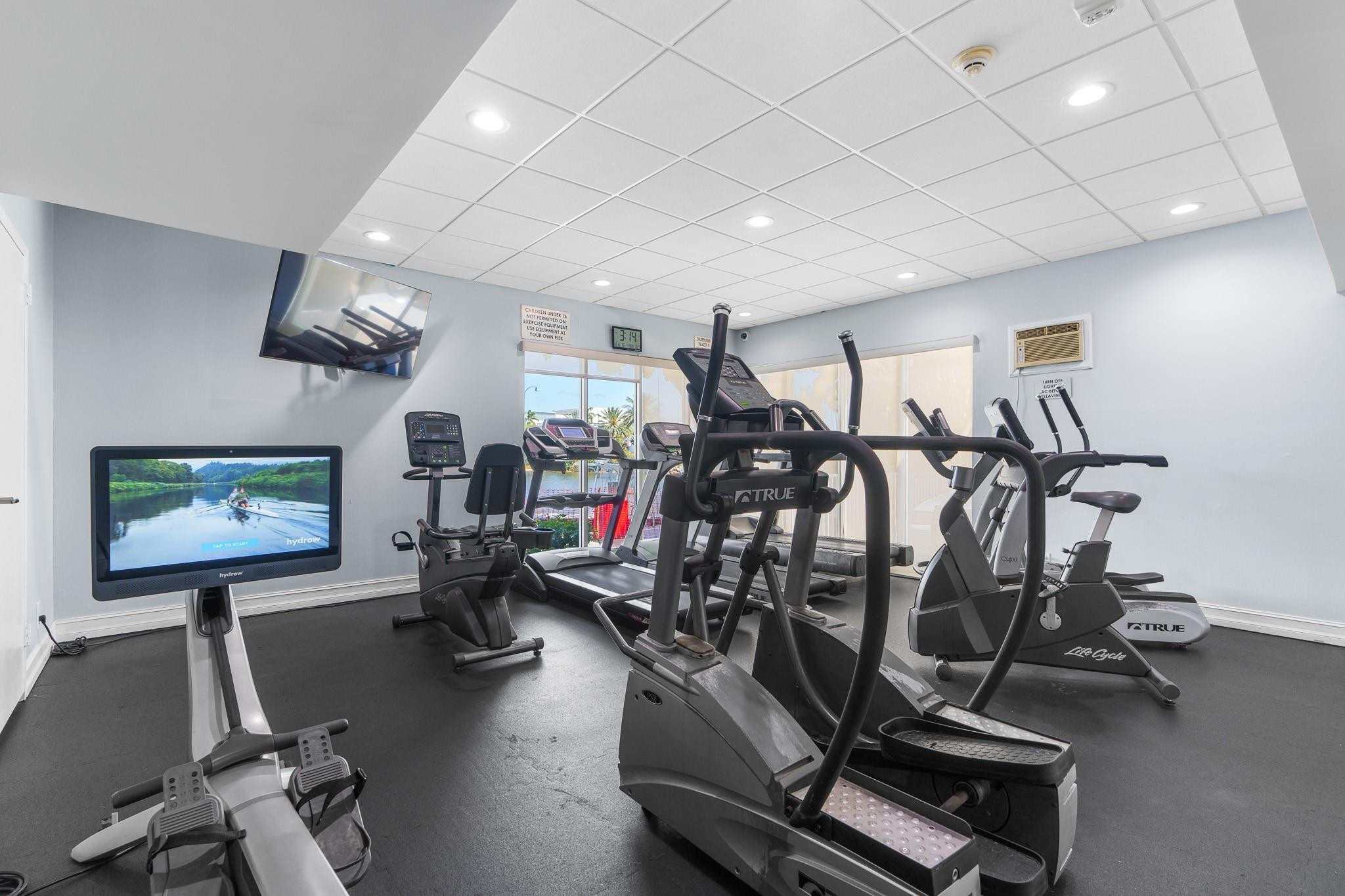 1160 N Federal Hwy 221