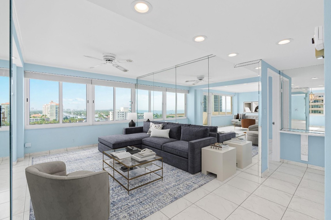 3233 NE 34th St 1409