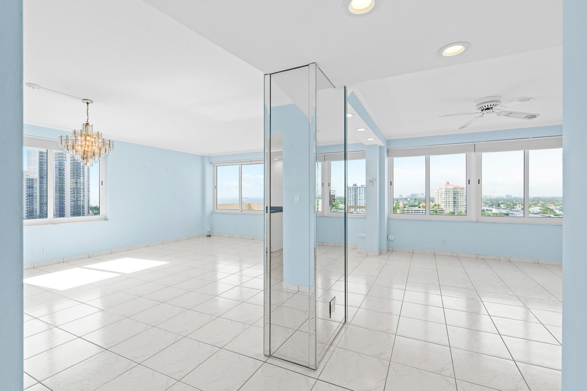 3233 NE 34th St 1409