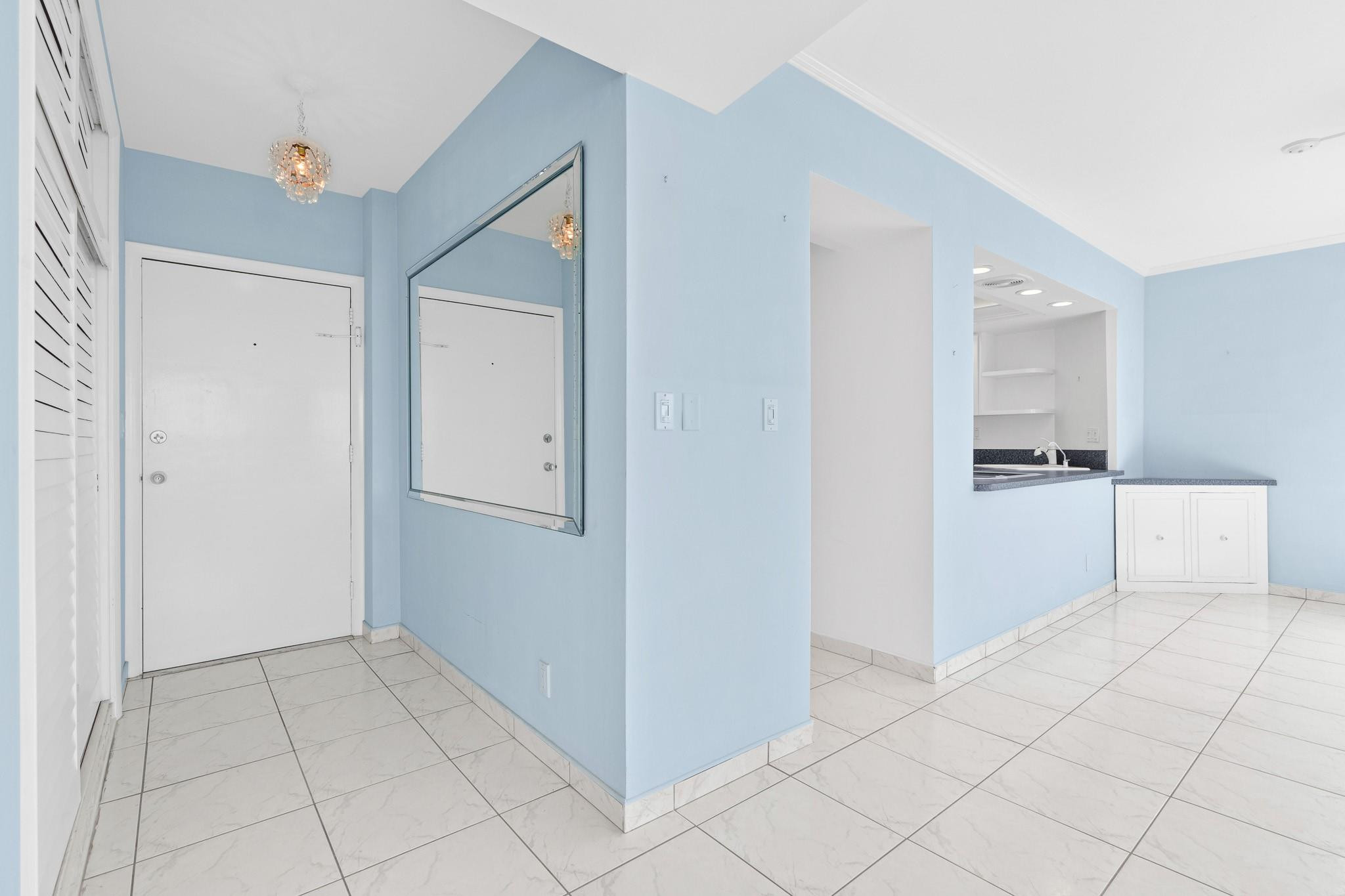 3233 NE 34th St 1409