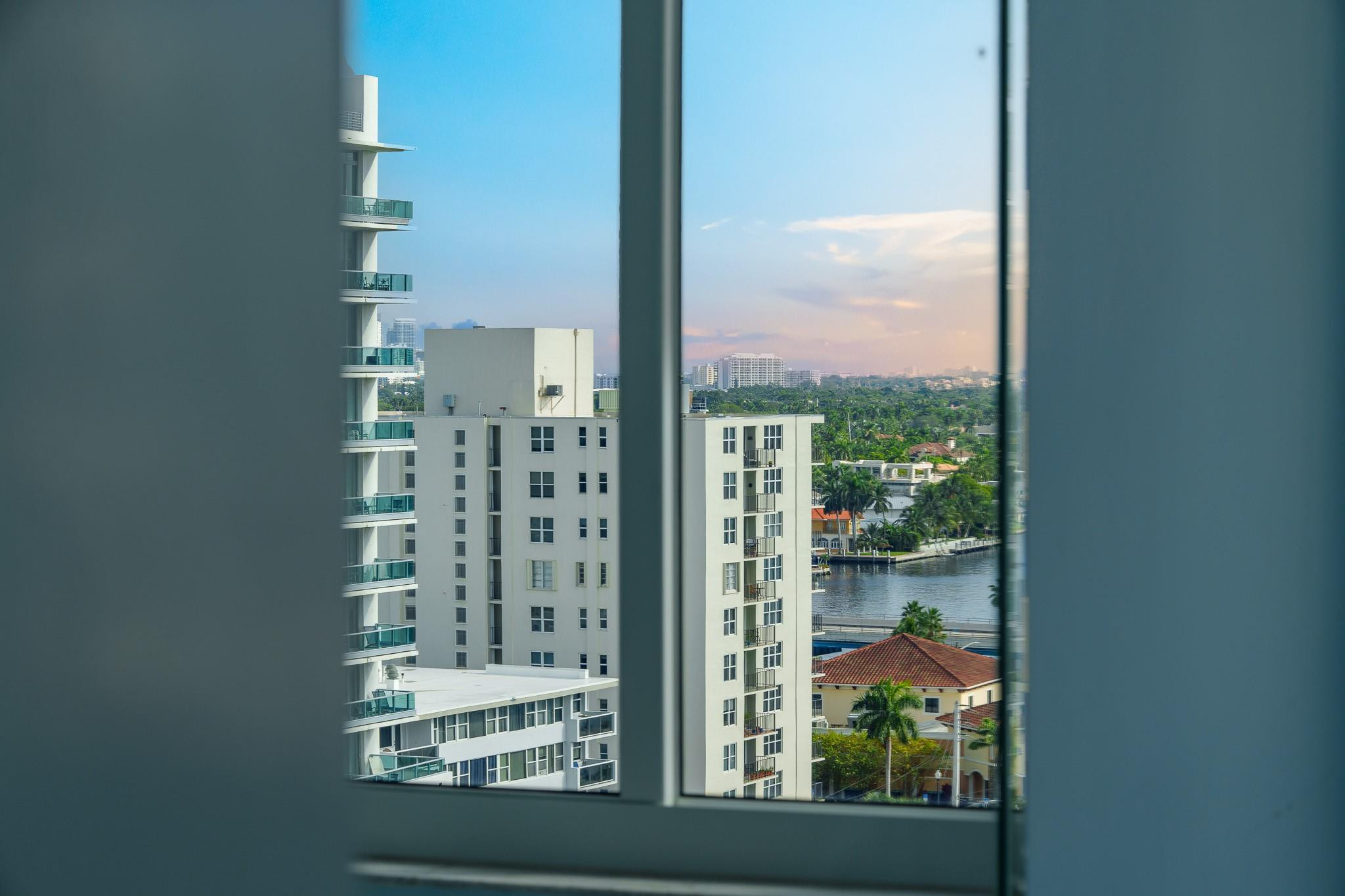 3233 NE 34th St 1409