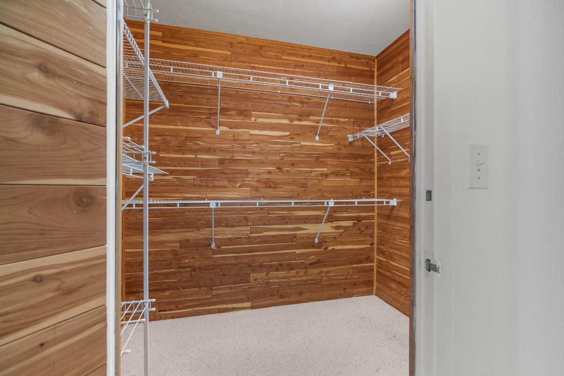 3233 NE 34th St 1204