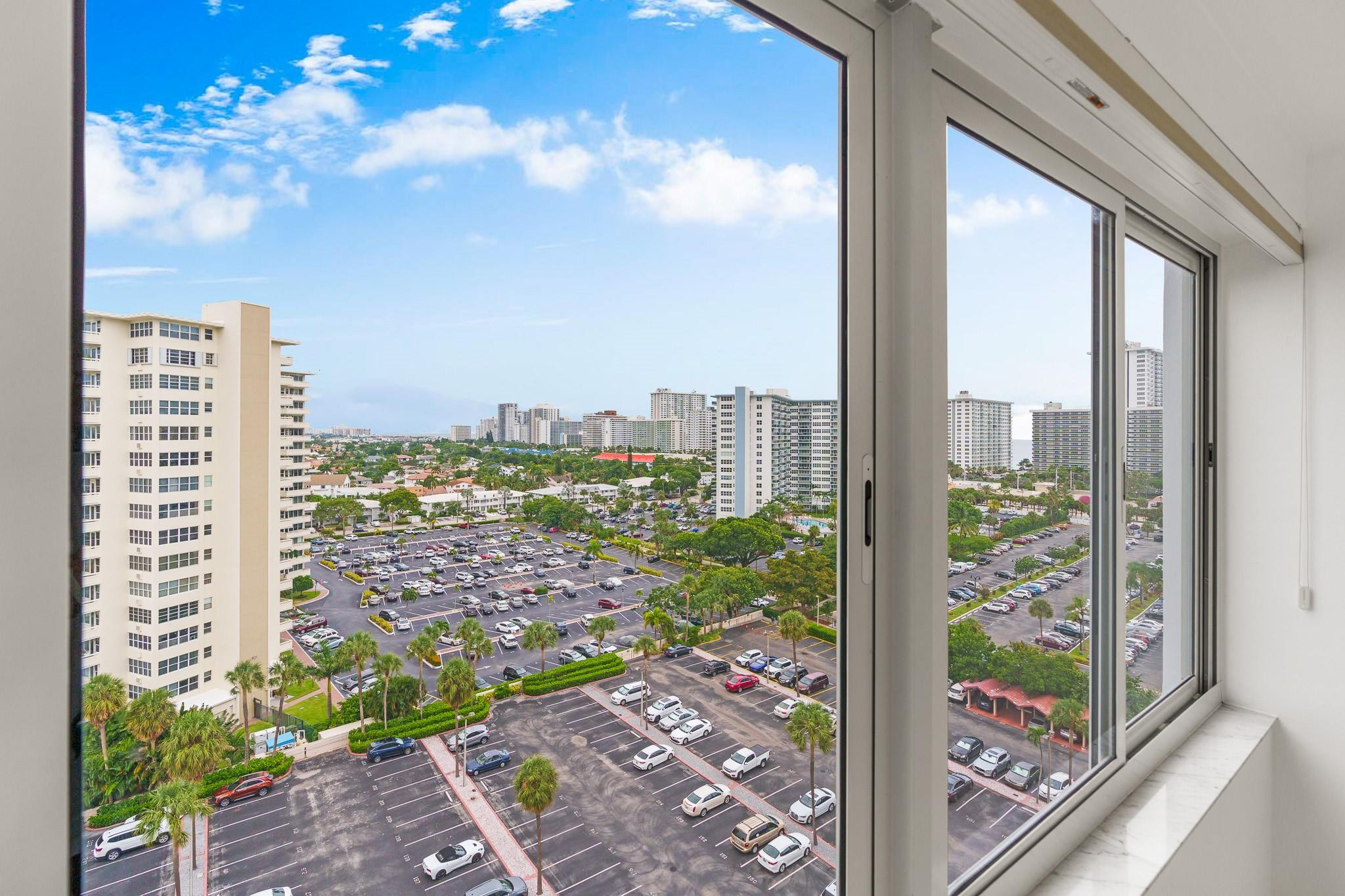 3233 NE 34th St 1204