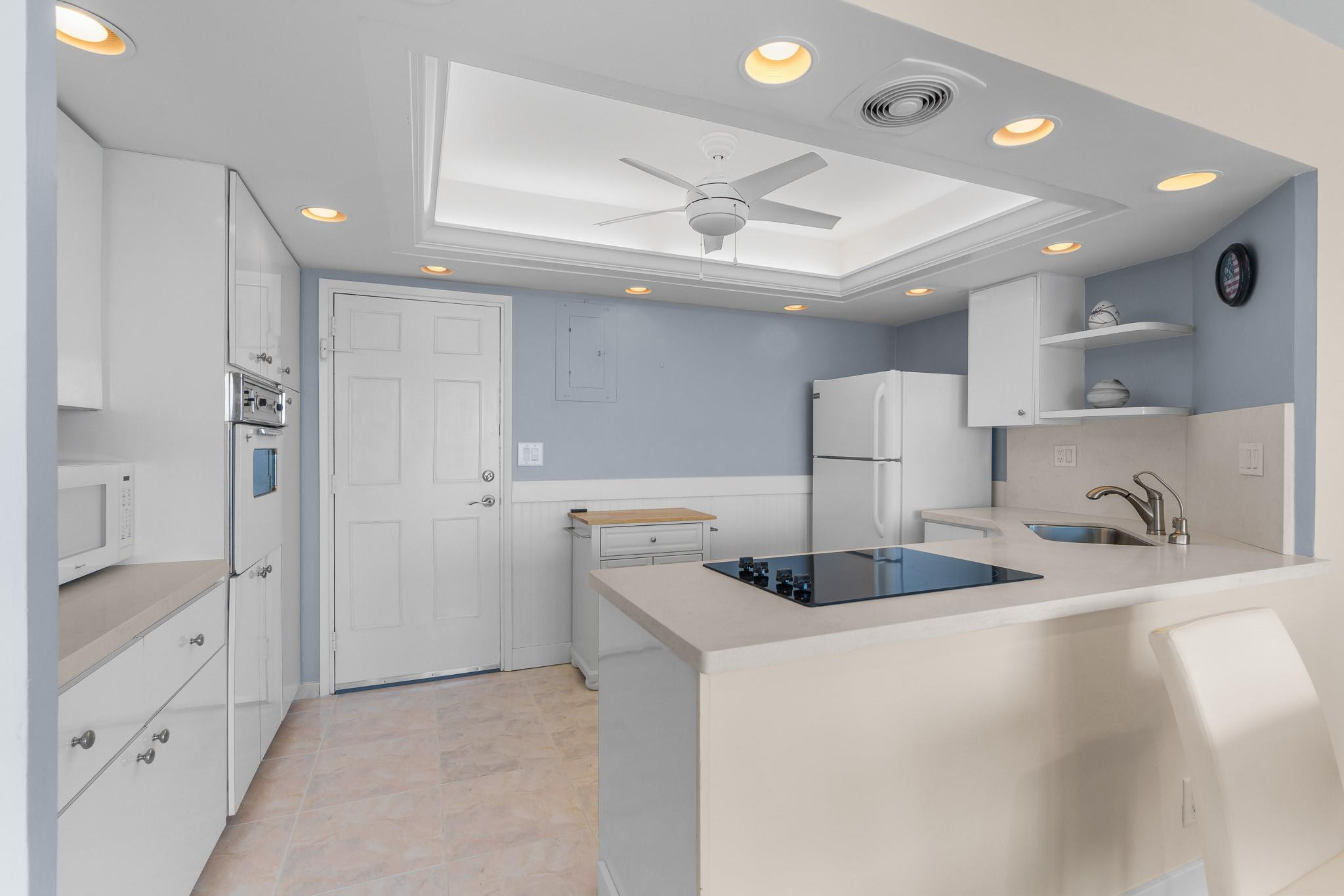 3233 NE 34th St 1411