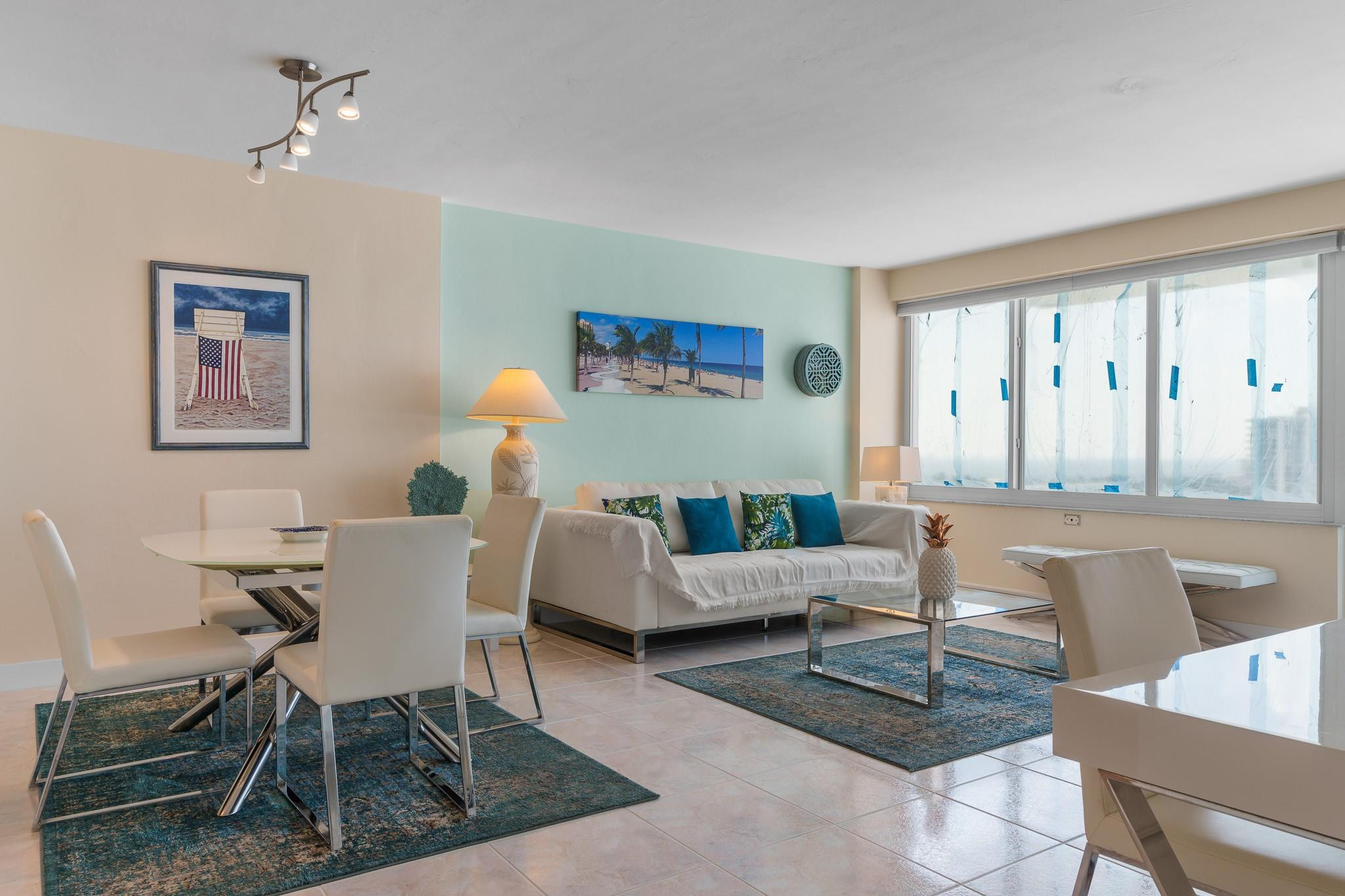 3233 NE 34th St 1411