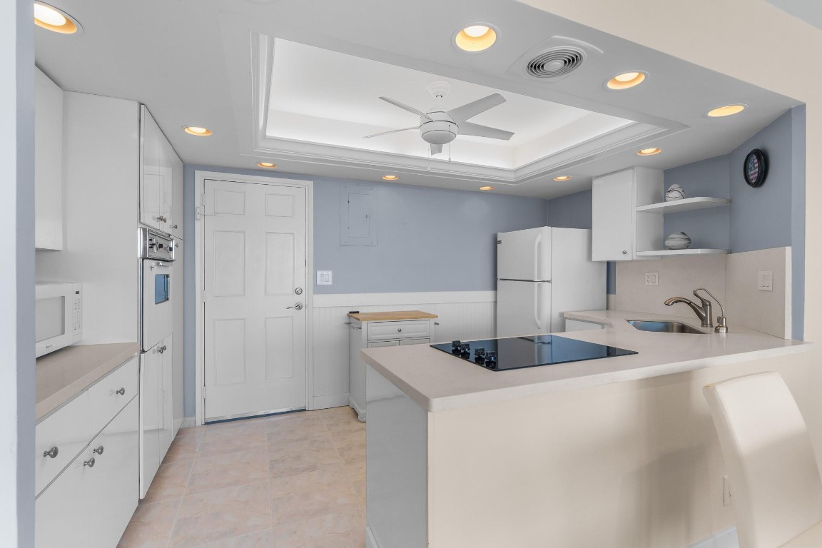 3233 NE 34th St 1411