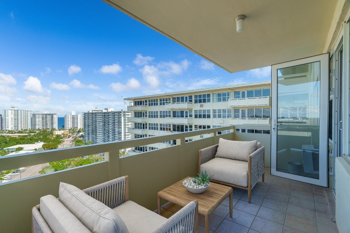 3200 NE 36th St 1610