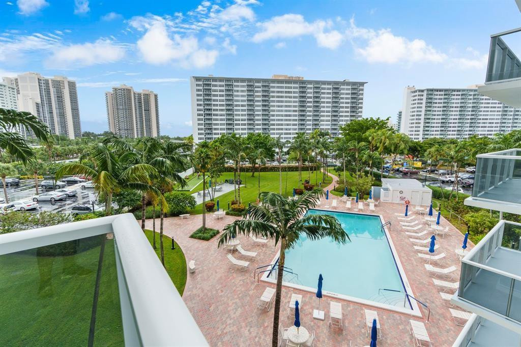 3300 NE 36th St 1107