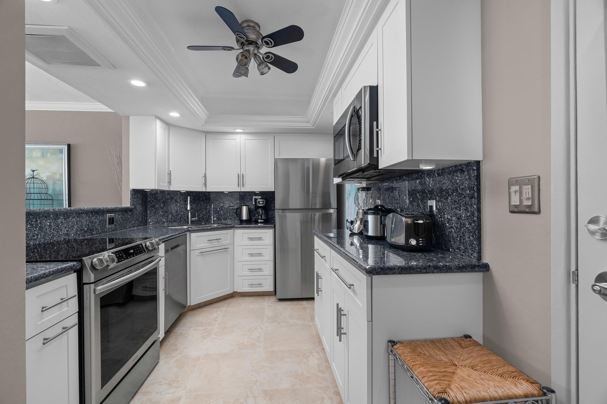 3300 NE 36th St 1107