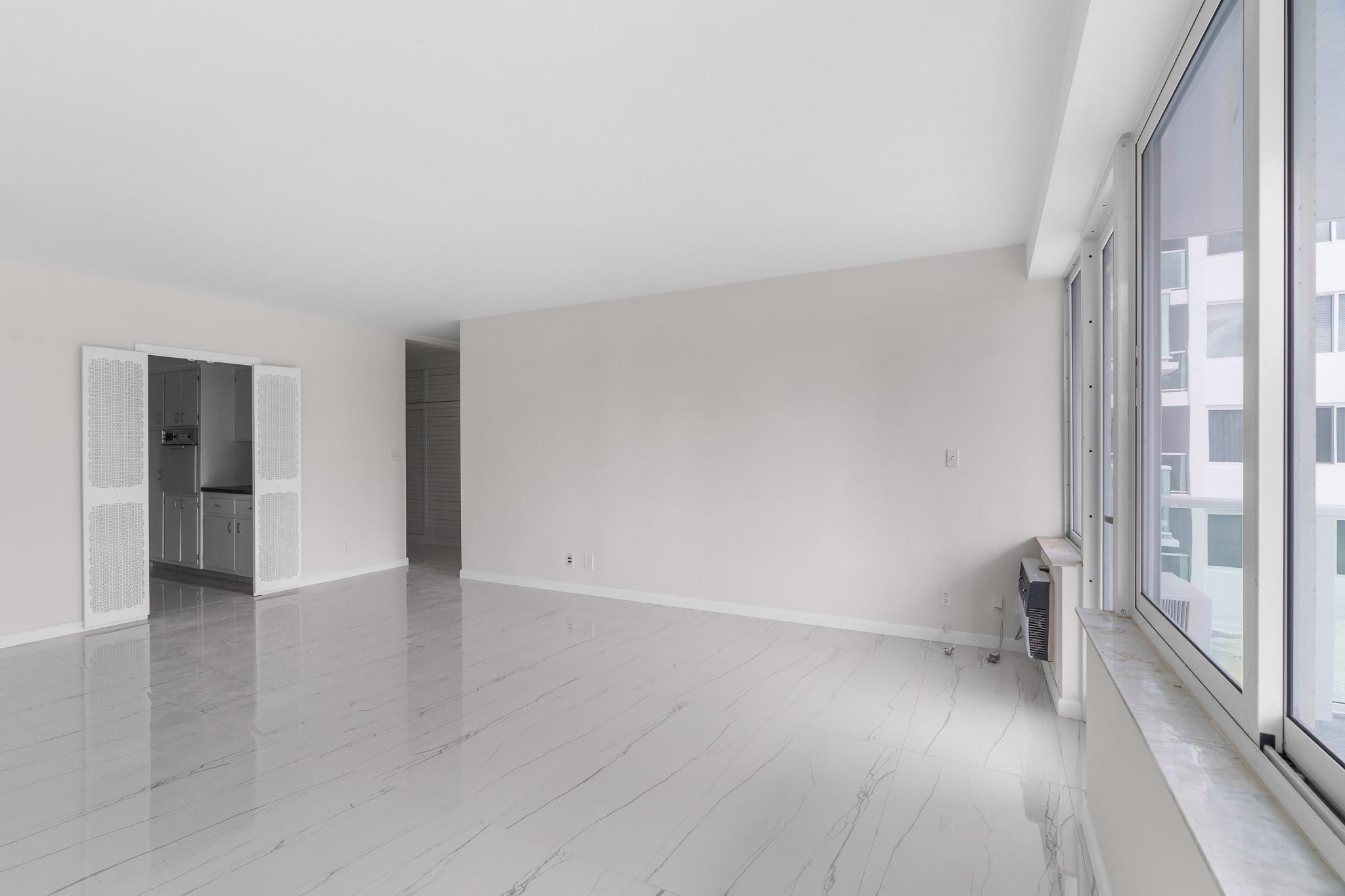 3233 NE 34th St 314