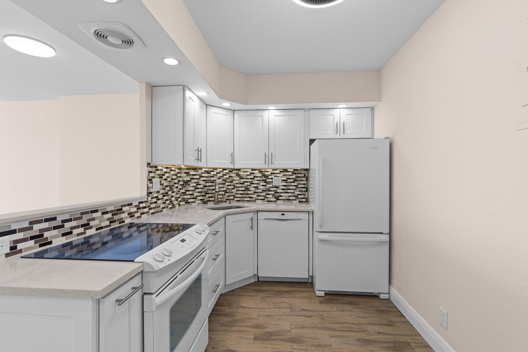 3200 NE 36th 1420