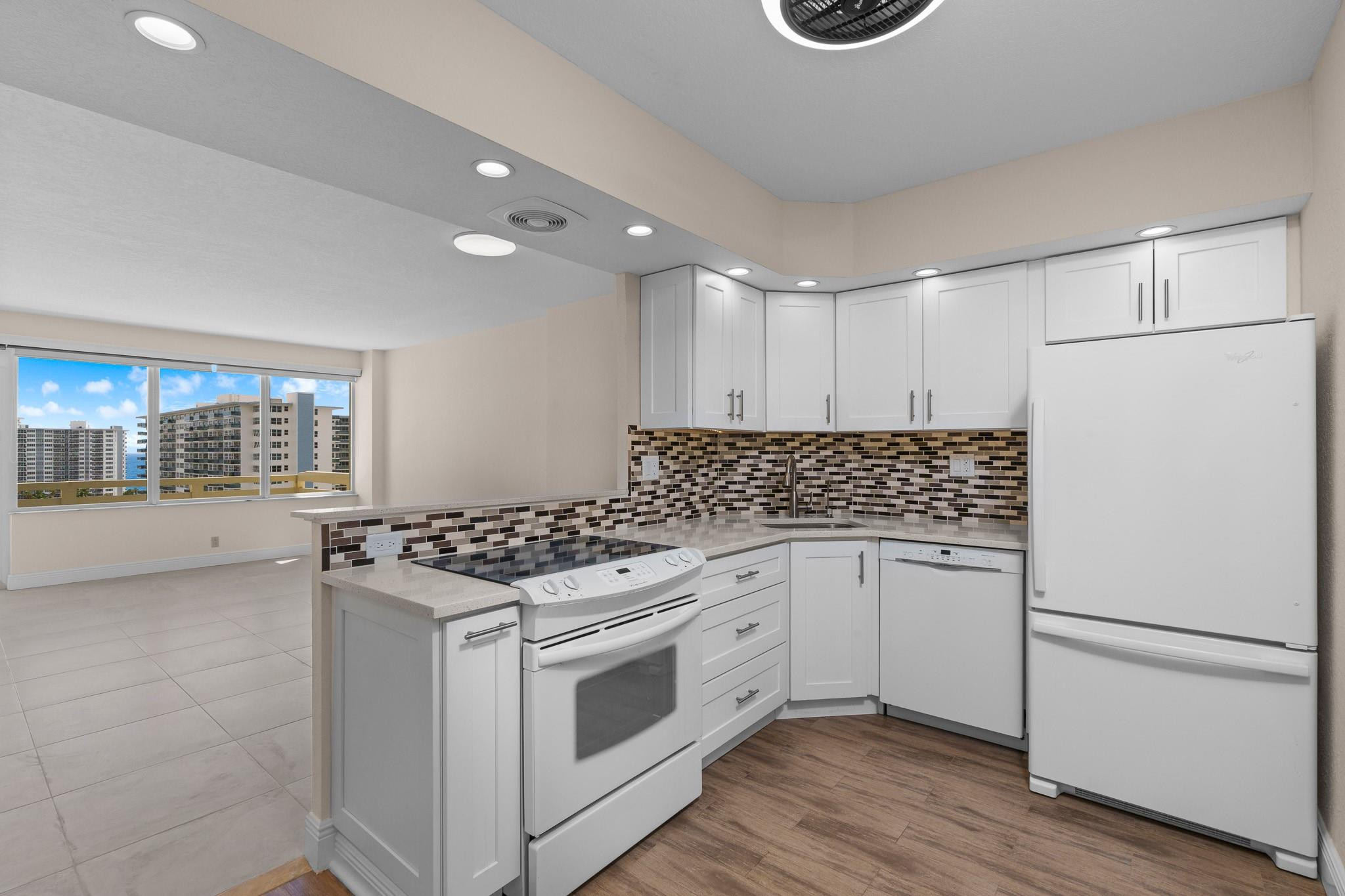 3200 NE 36th 1420