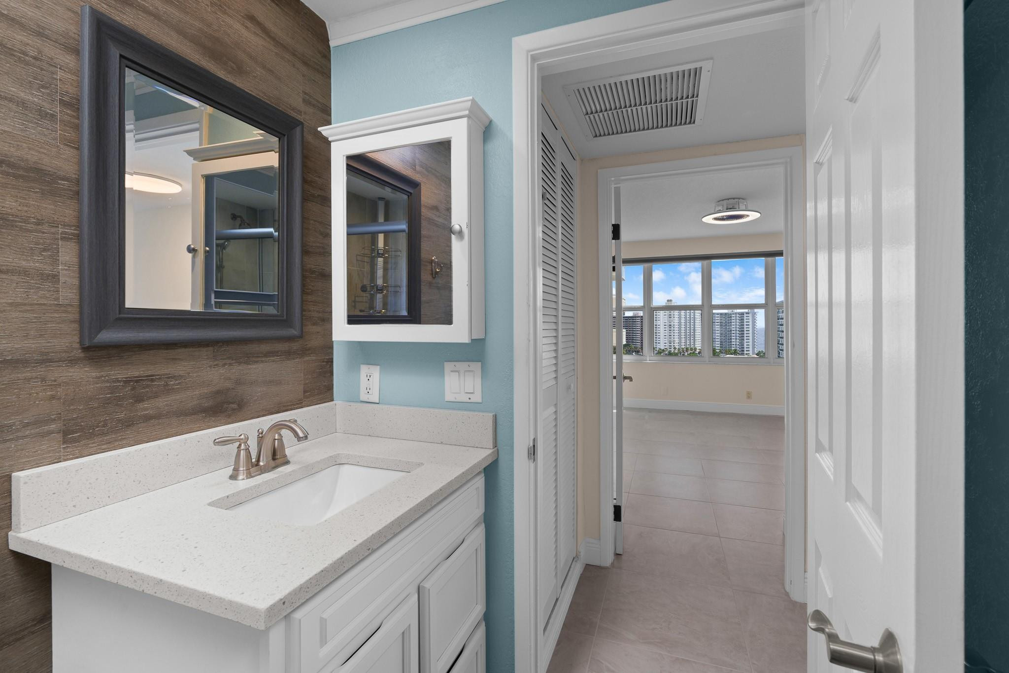 3200 NE 36th 1420