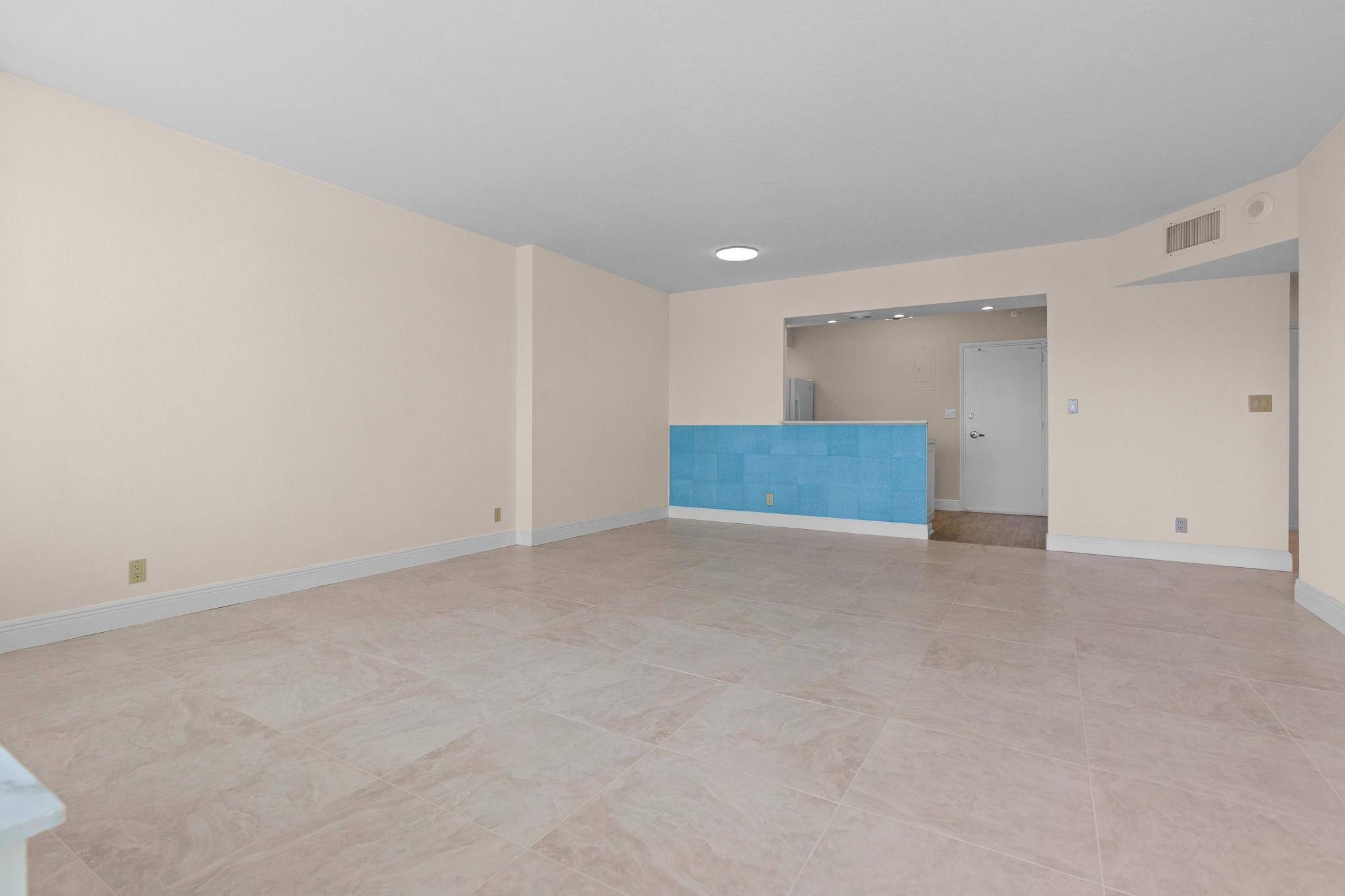 3200 NE 36th 1420