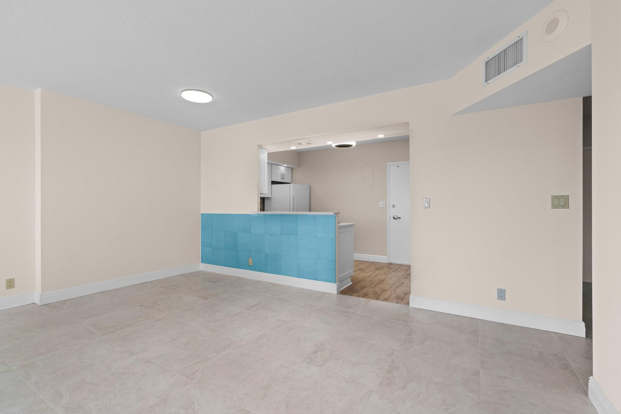 3200 NE 36th 1420