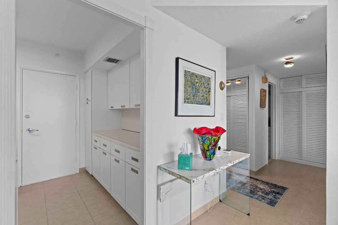 3300 NE 36th St 1220