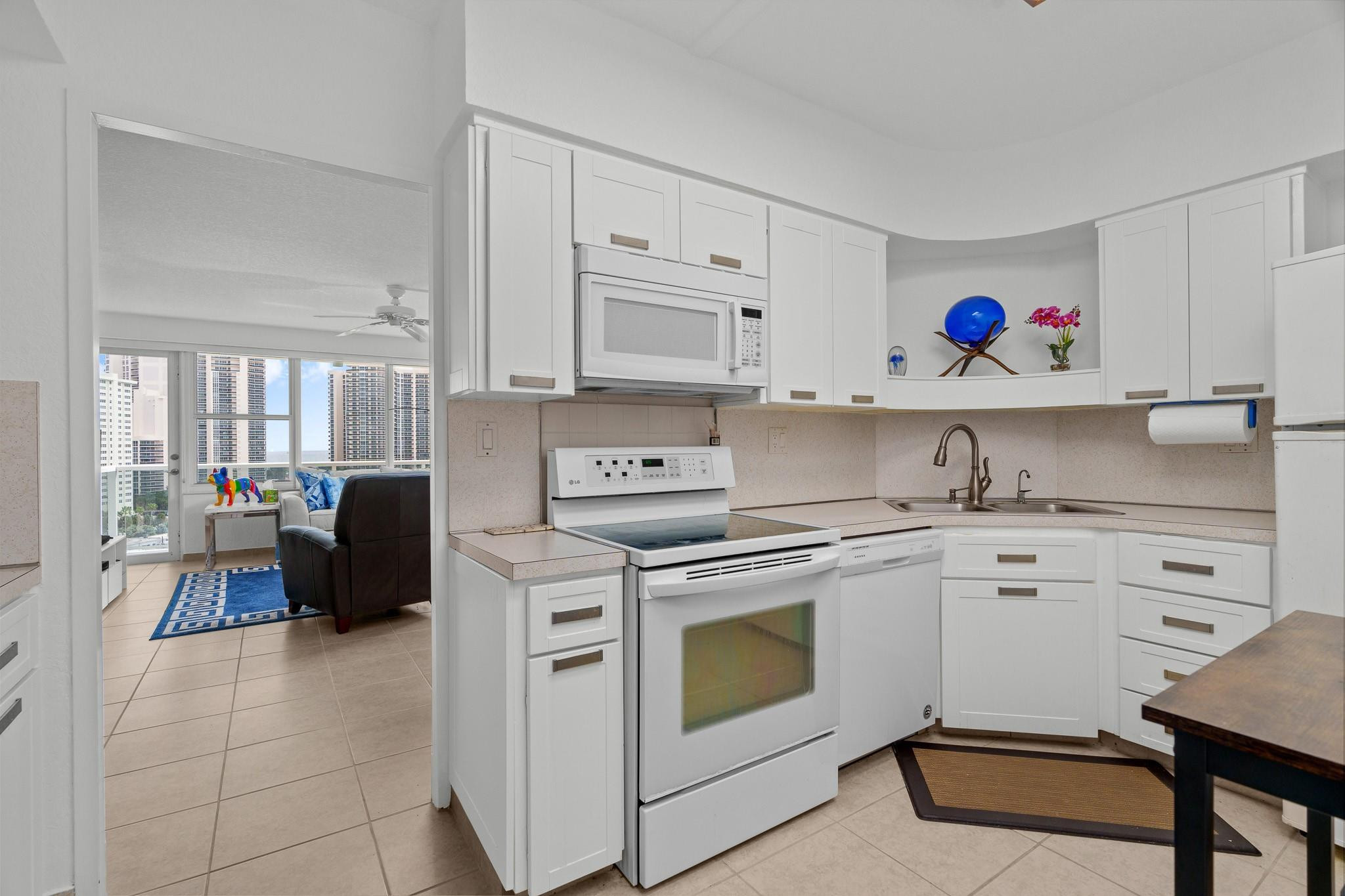 3300 NE 36th St 1220