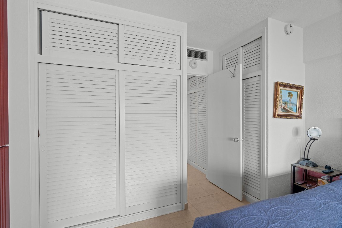 3300 NE 36th St 1220