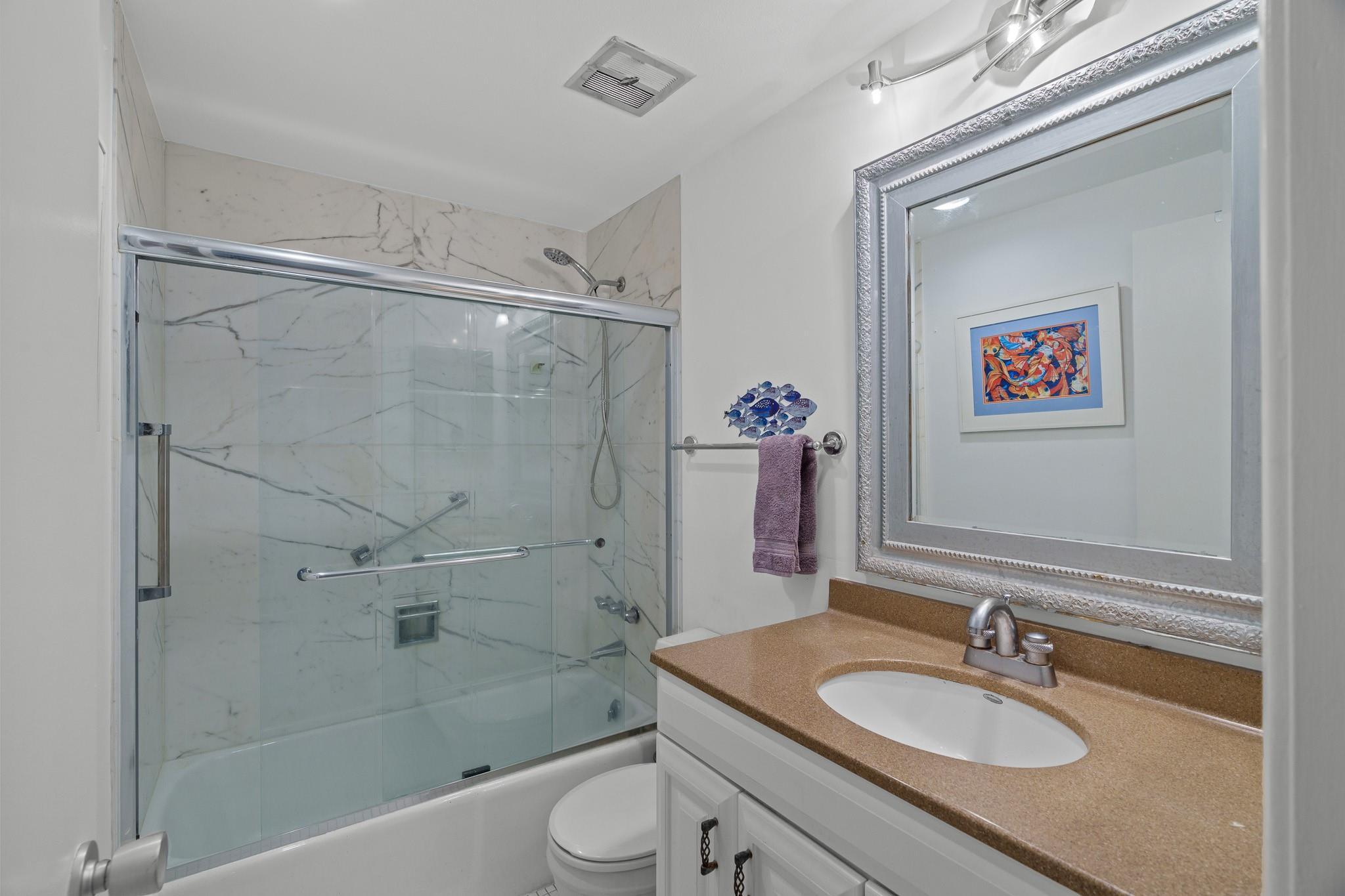 3300 NE 36th St 1220