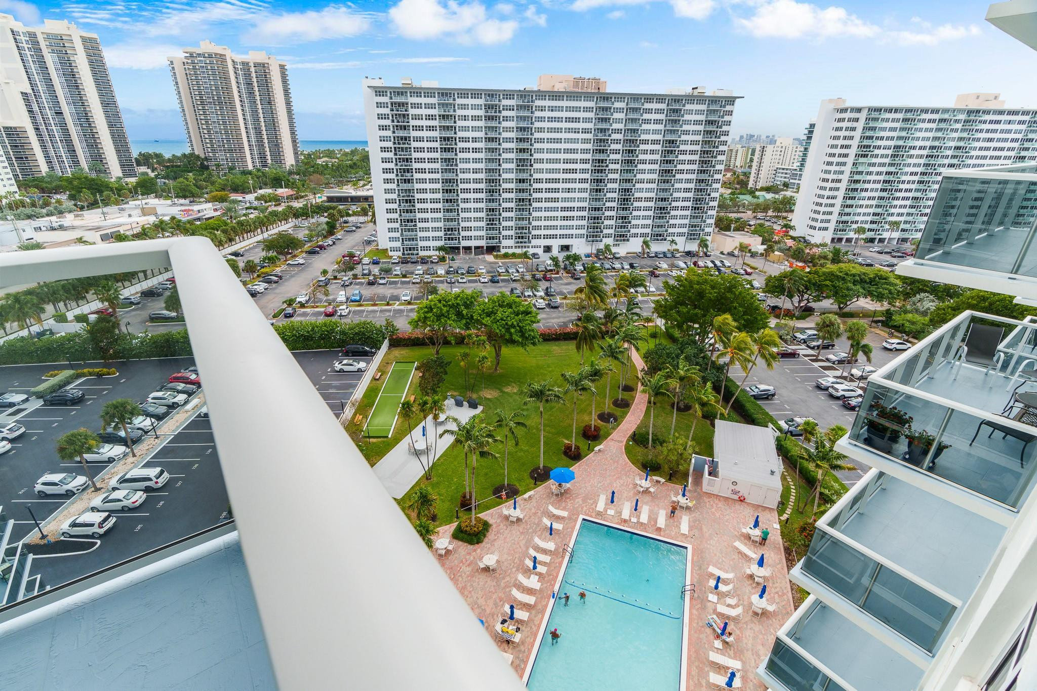 3300 NE 36th St 1220