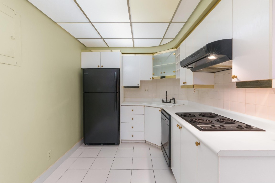 3233 NE 34th St 212A