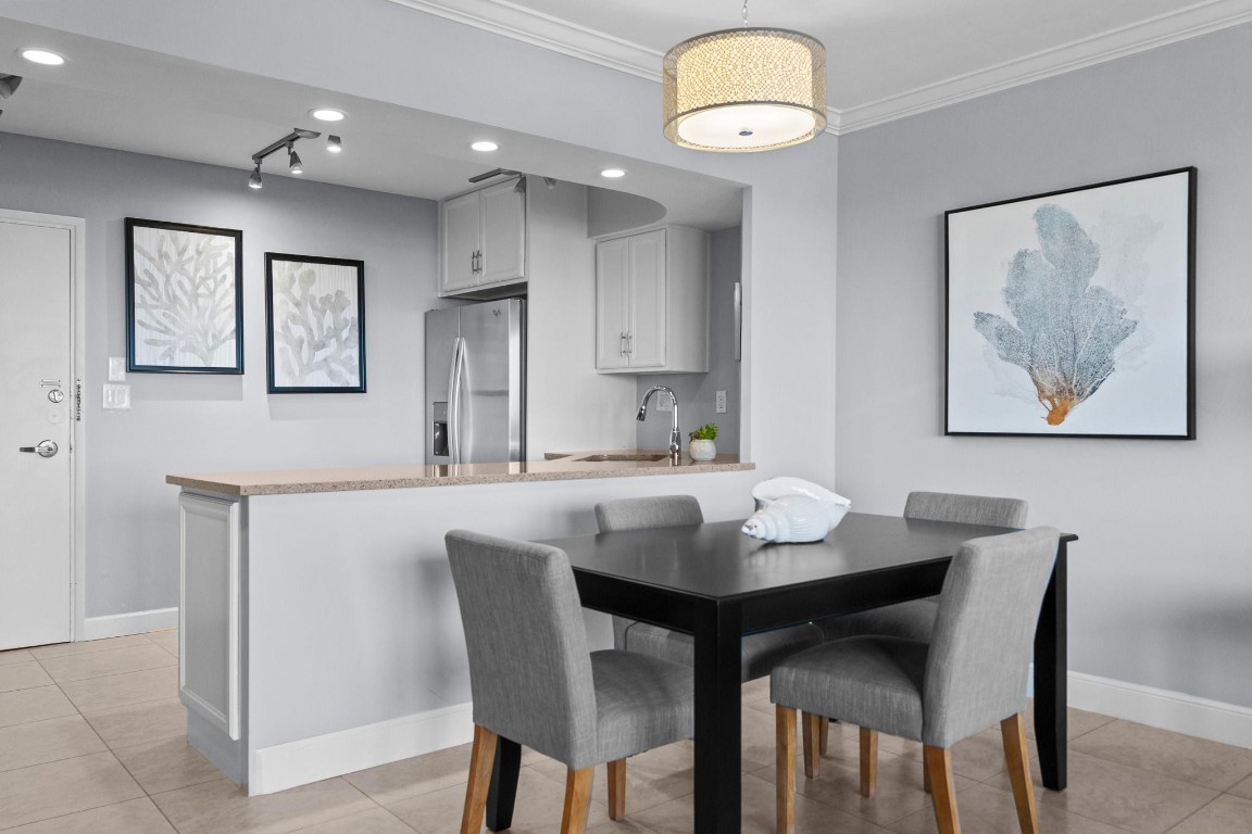 3200 NE 36th St 712A