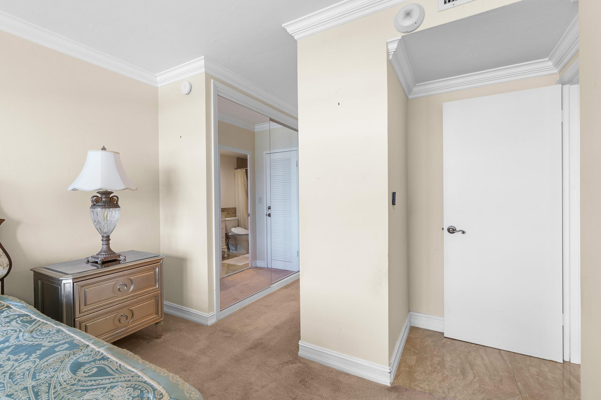 3333 NE 34th St 810