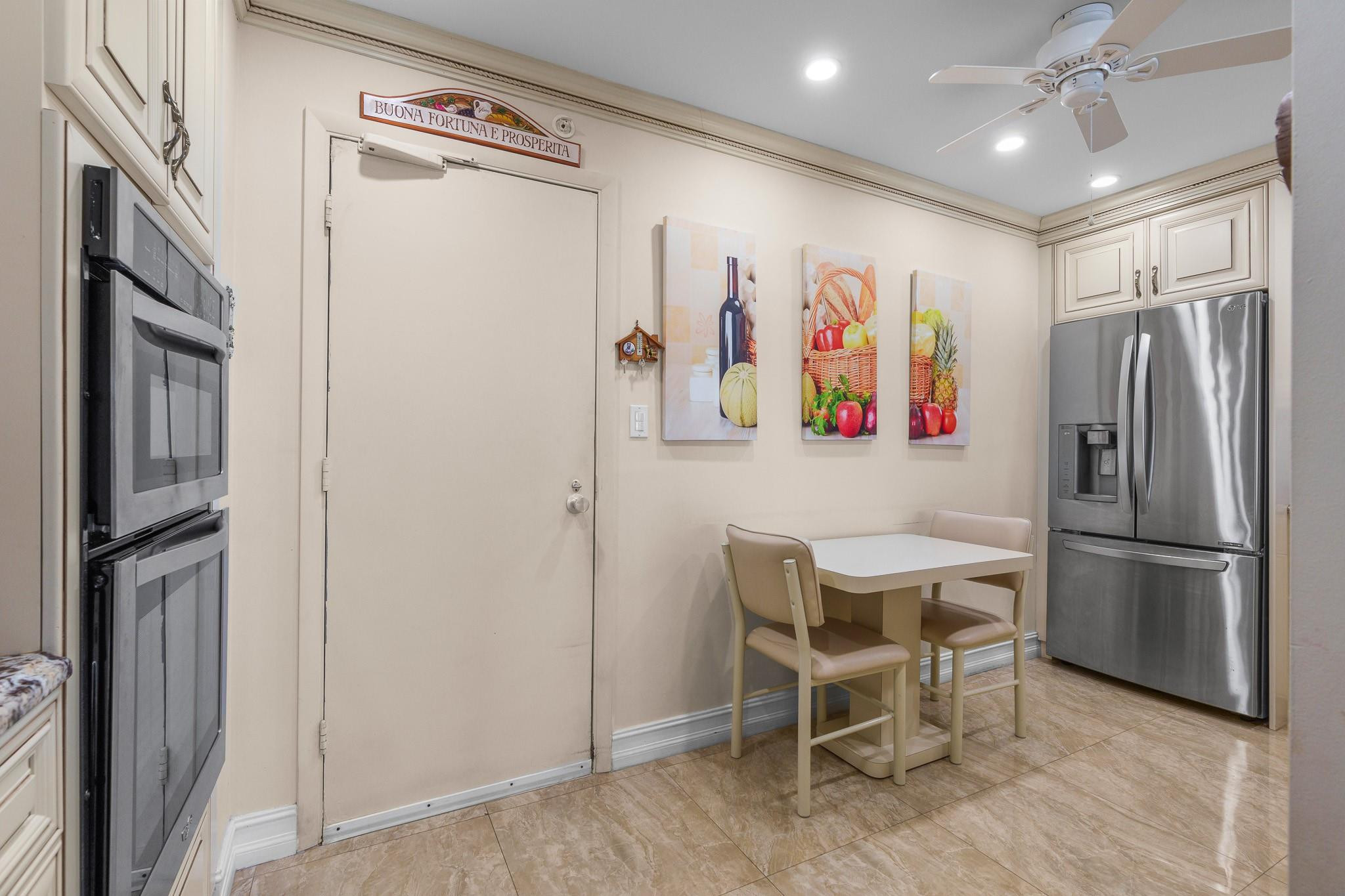 3333 NE 34th St 810
