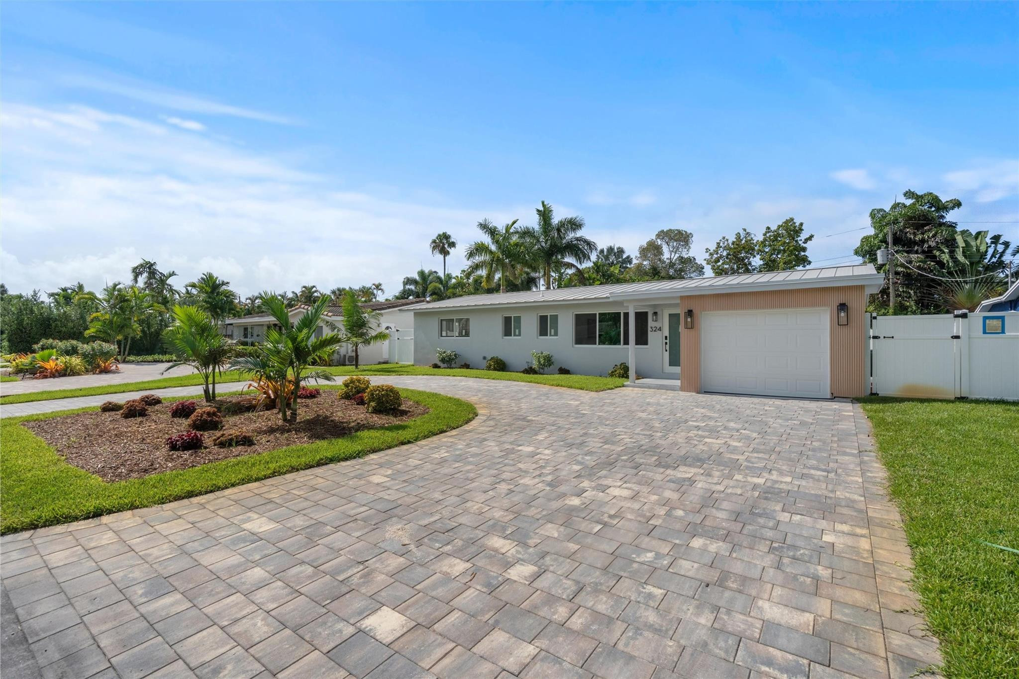 324 NE 28th Street