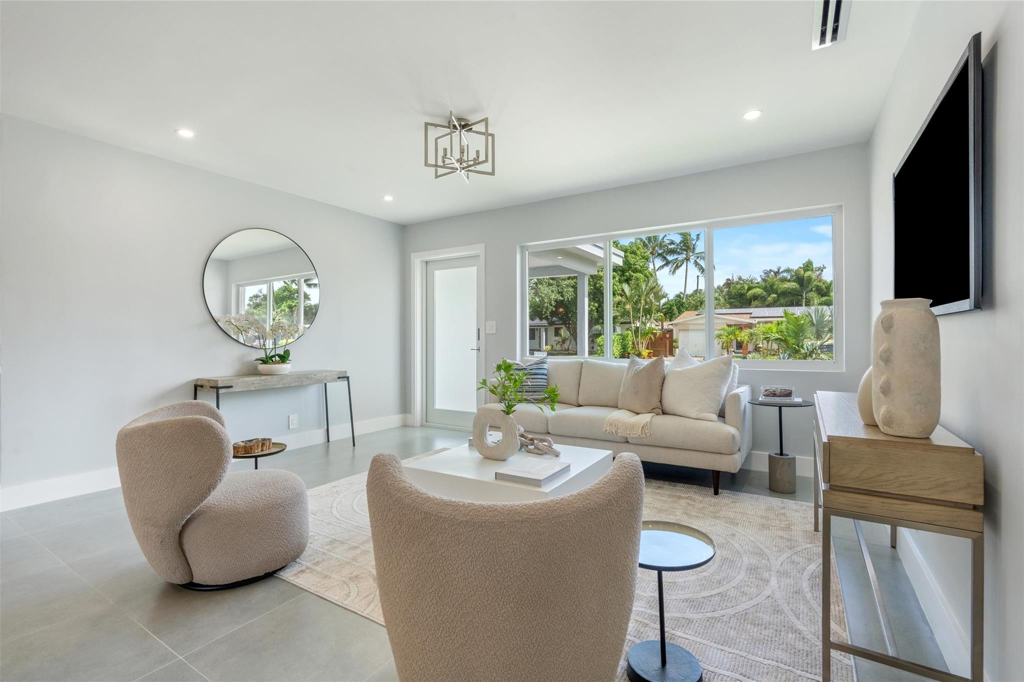 324 NE 28th Street