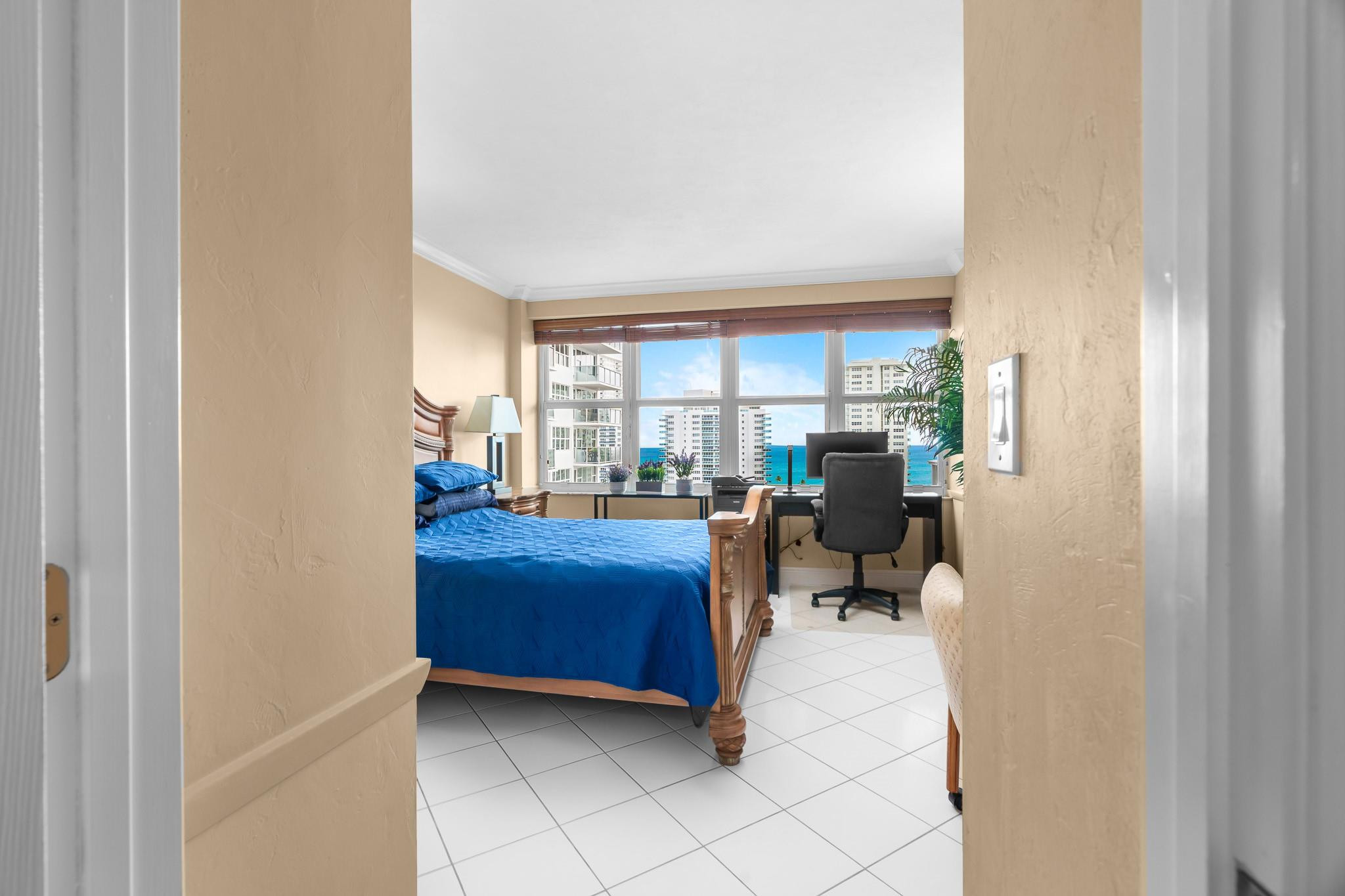 3333 NE 34th St 1214