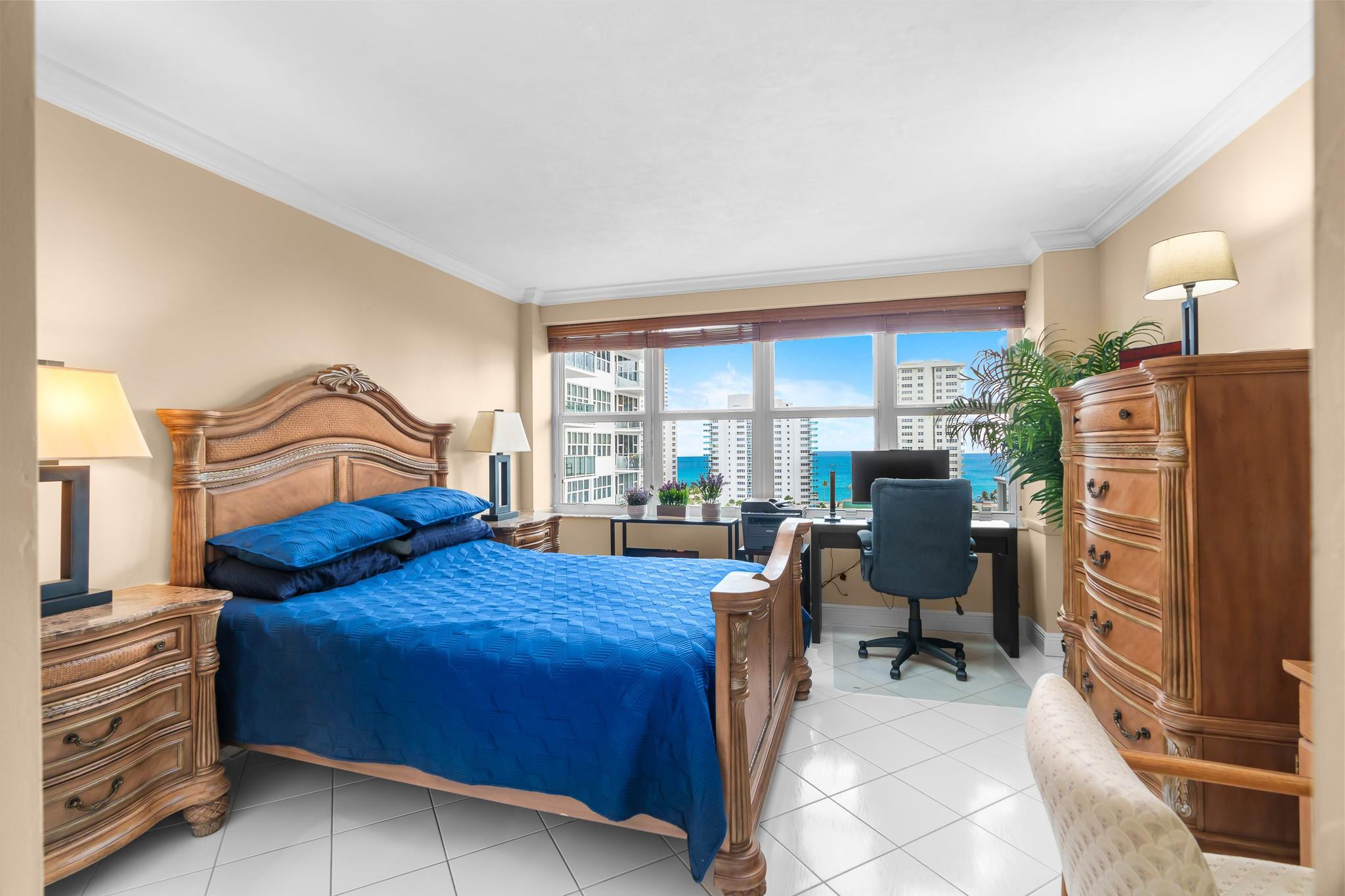 3333 NE 34th St 1214