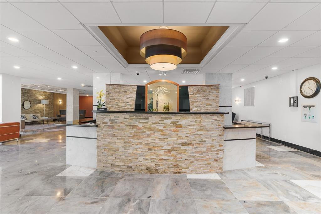 3333 NE 34th St 1714