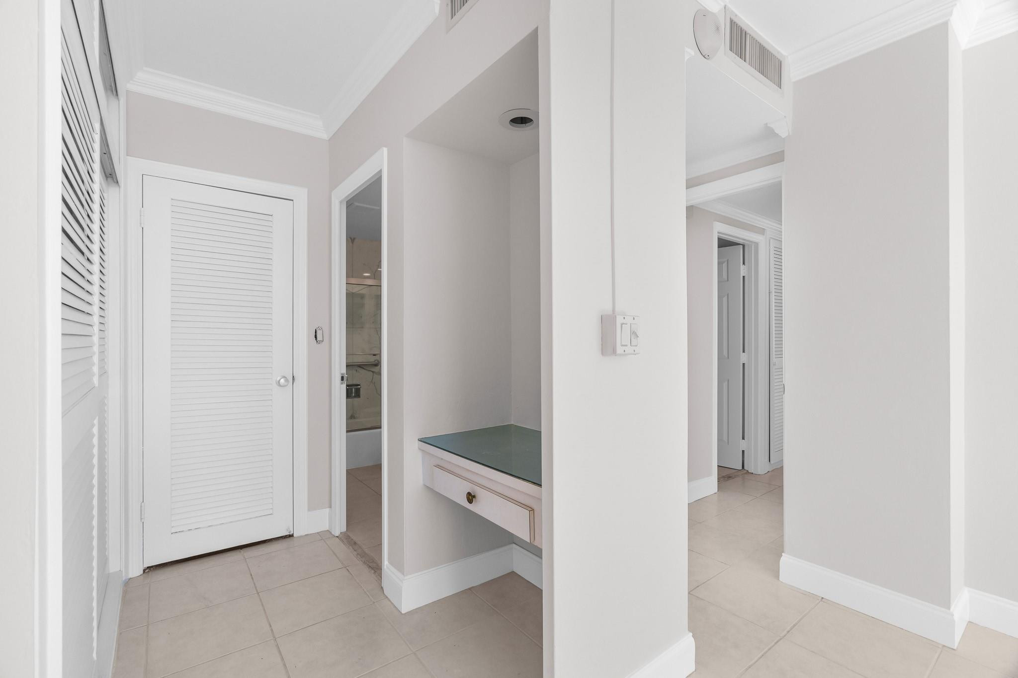 3333 NE 34th St 709