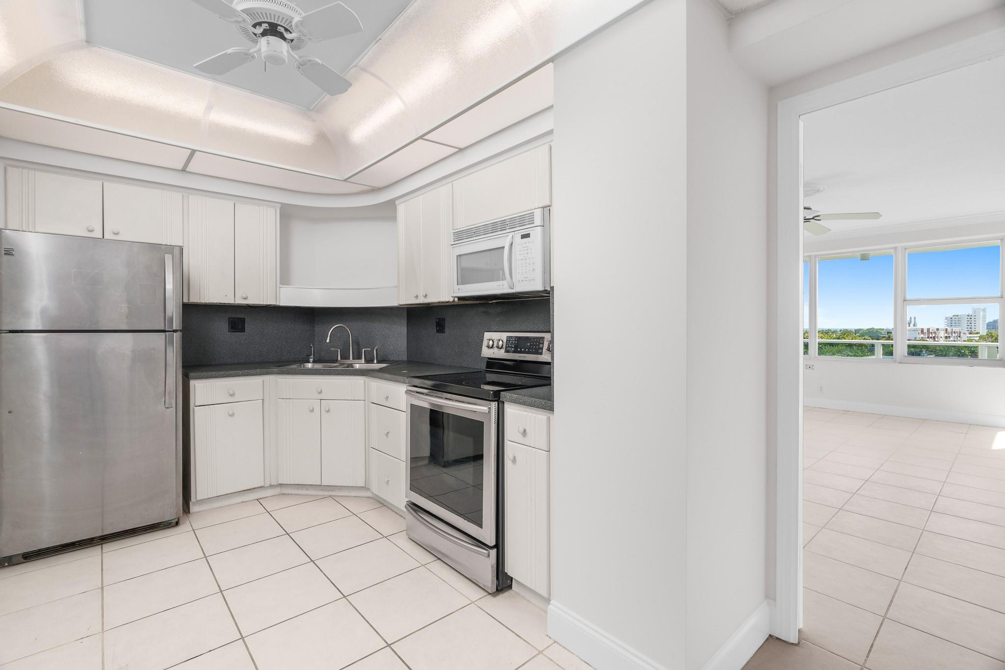 3333 NE 34th St 709