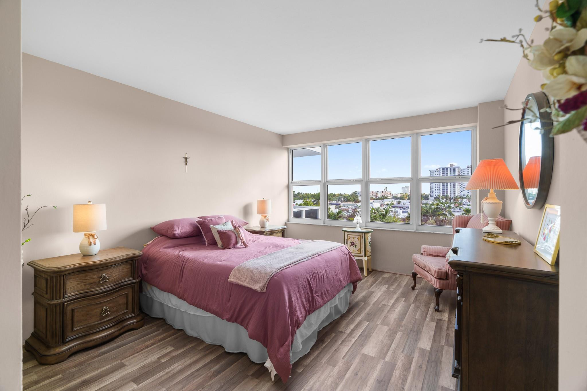 3333 NE 34th Street 522