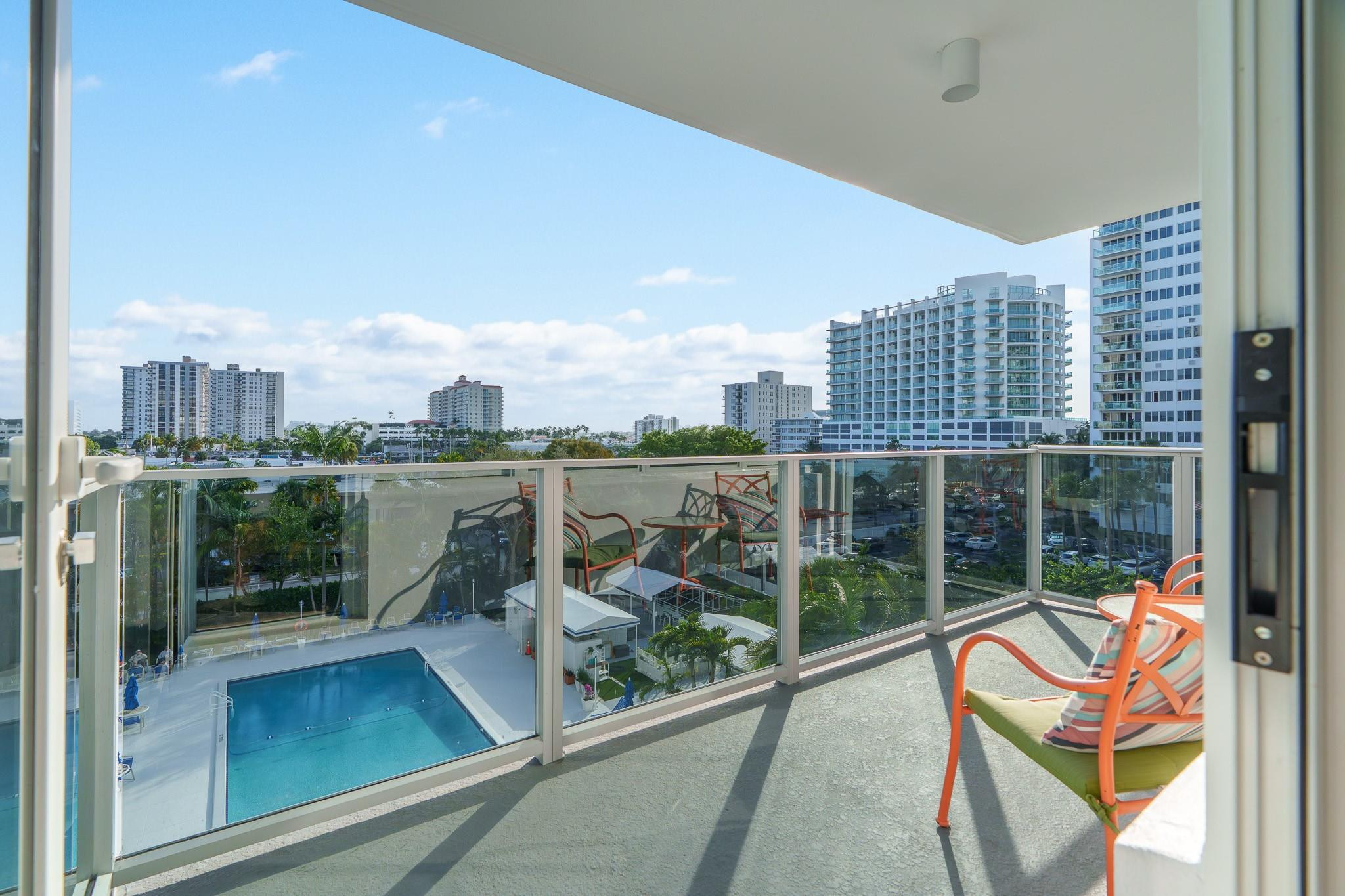 3333 NE 34th Street 522