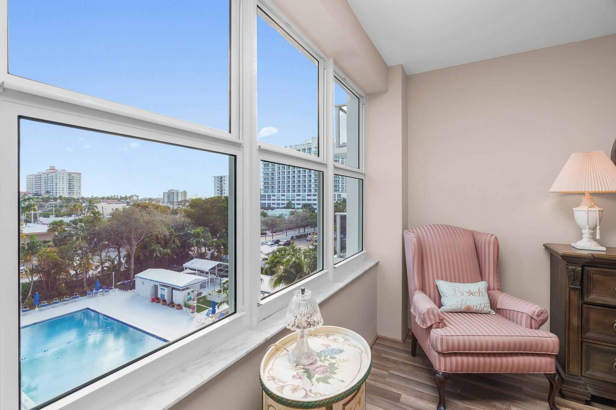 3333 NE 34th Street 522