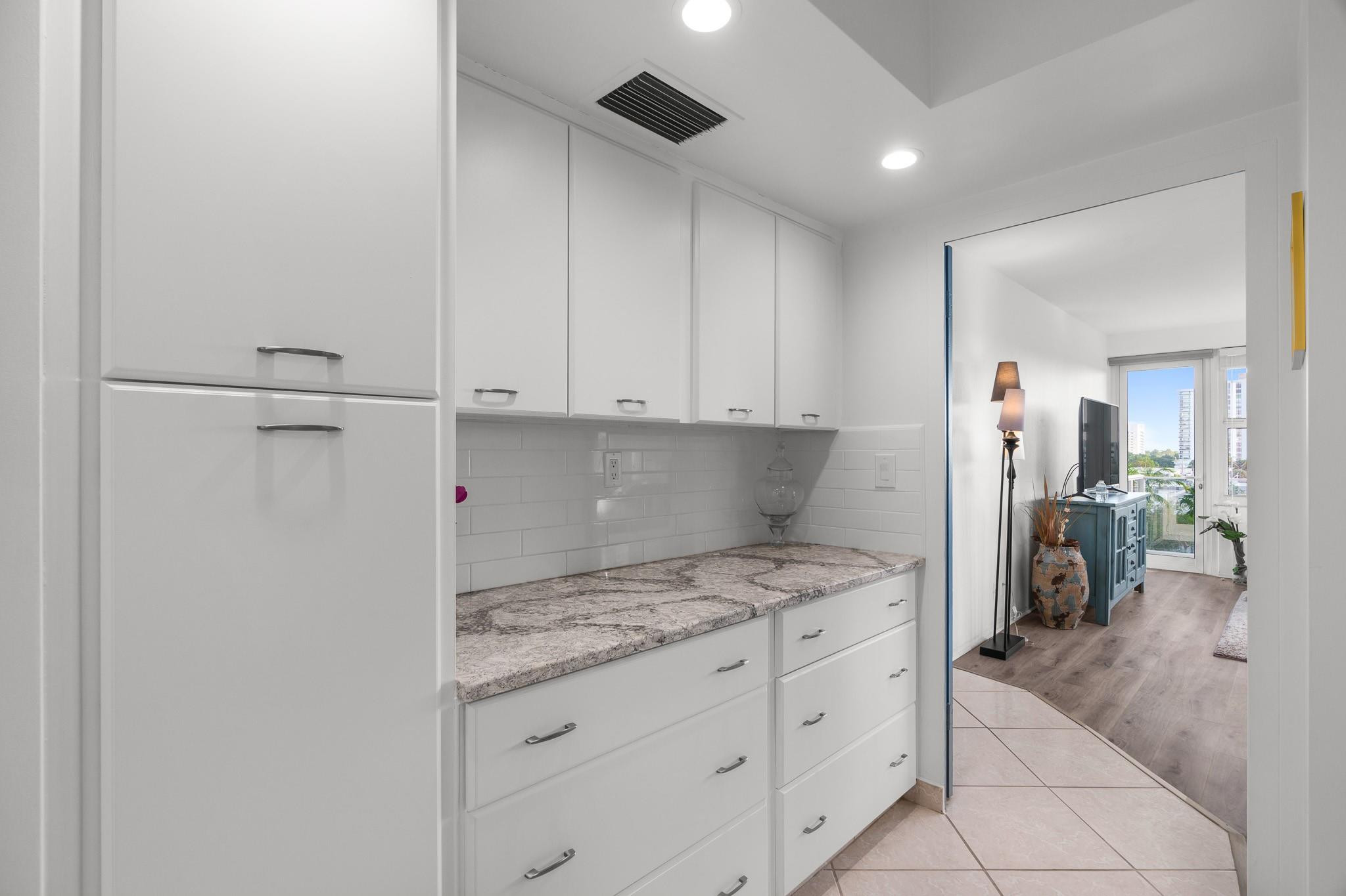 3333 NE 34th Street 522